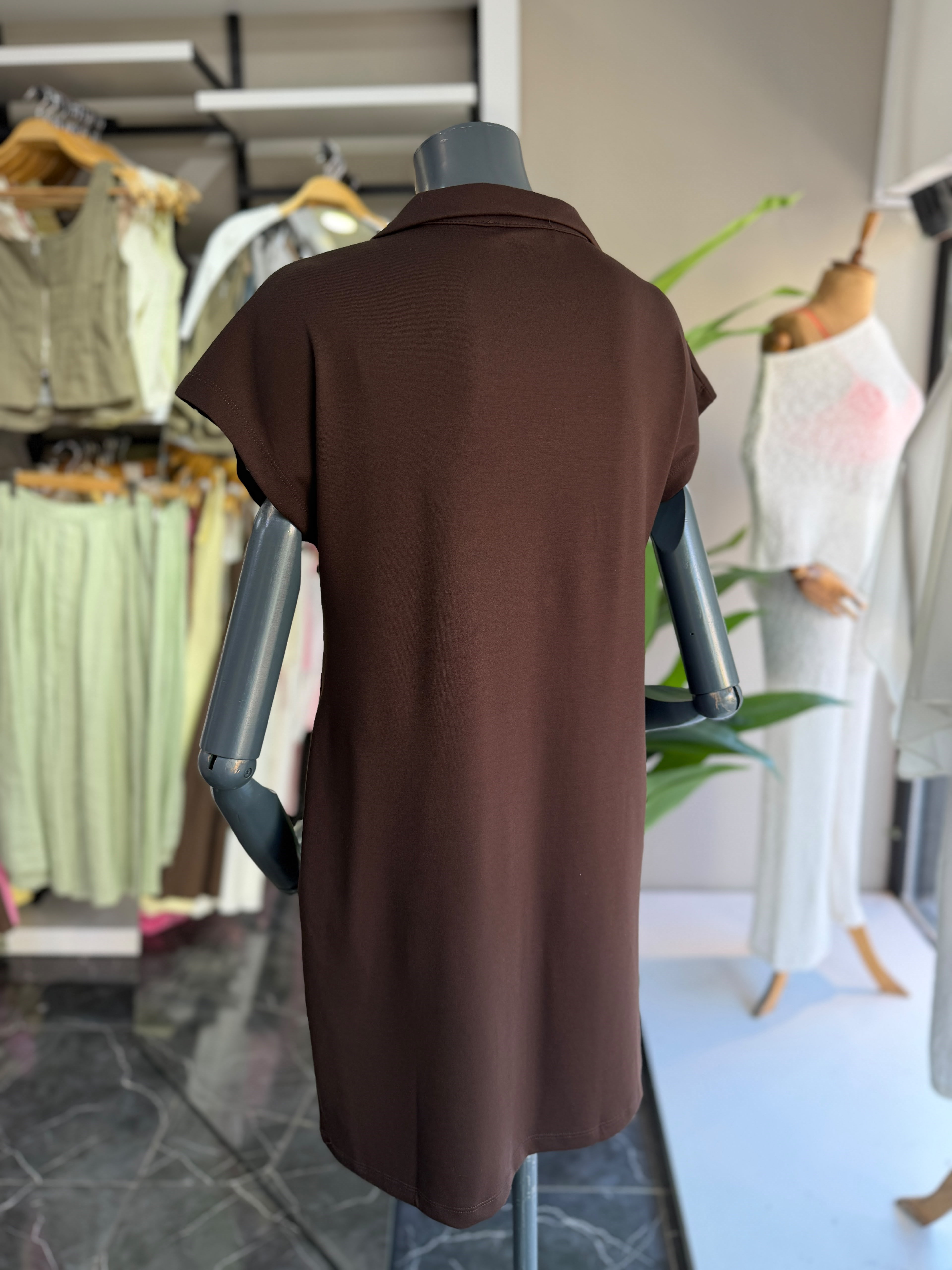 Kahve Modal Polo Yaka Çimalı Elbise