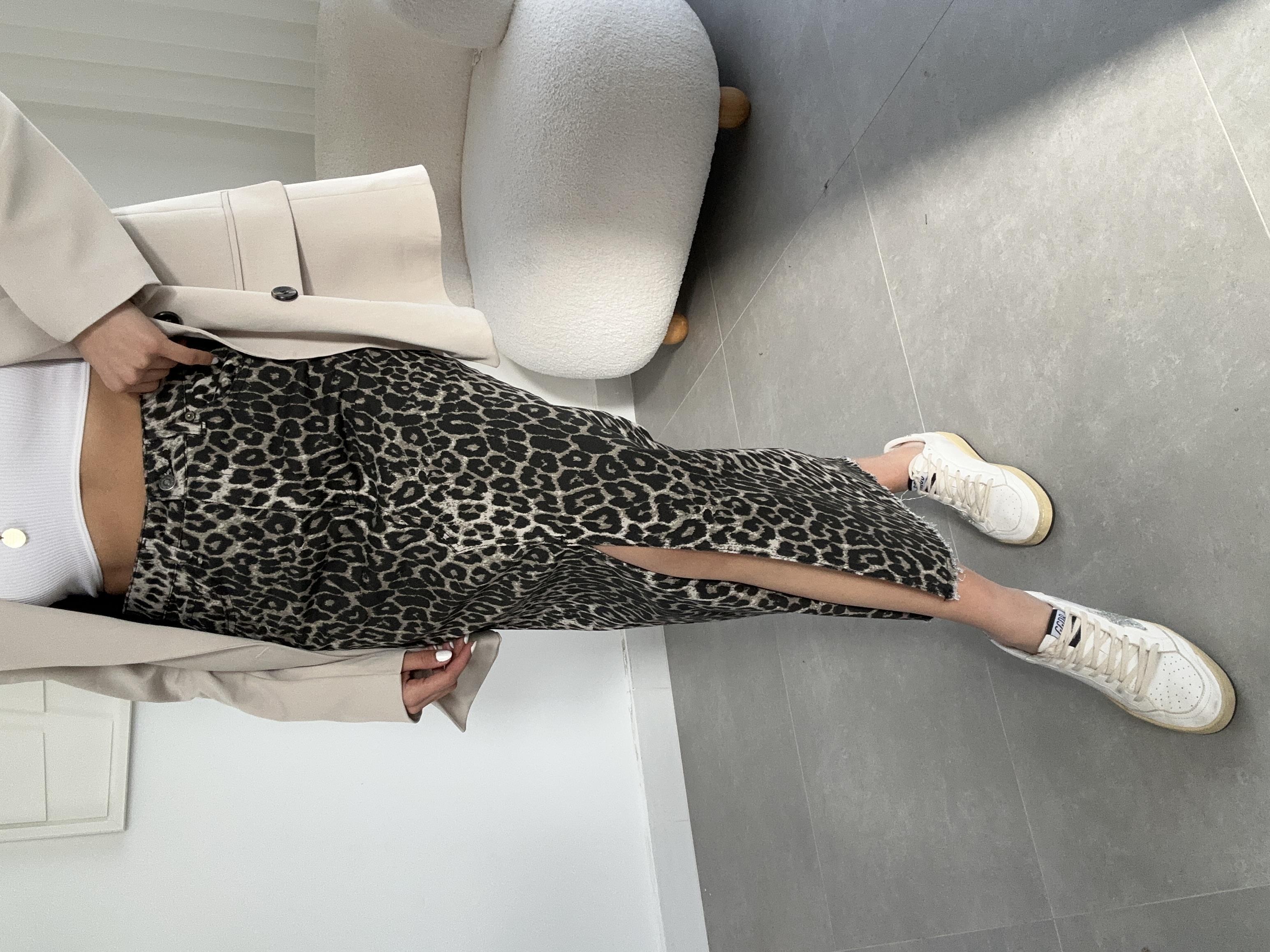 Kahve Önü Yırtmaçlı Leopar Desenli Etek