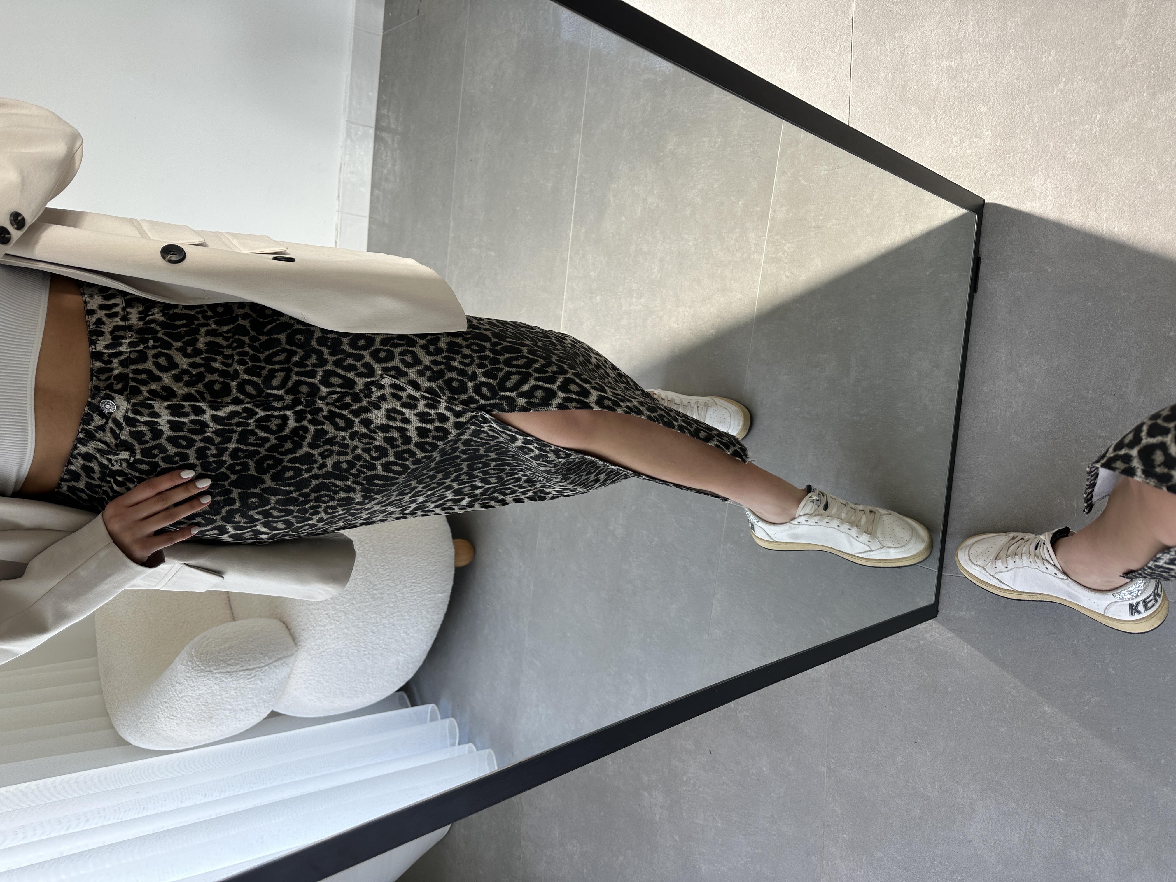 Kahve Önü Yırtmaçlı Leopar Desenli Etek