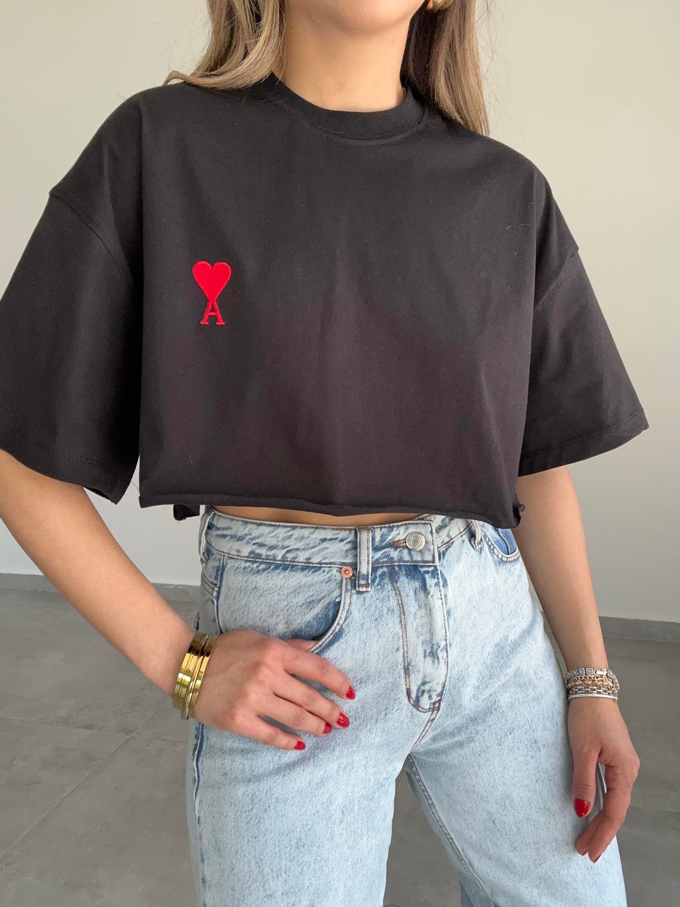 Kalpli Siyah Crop Tişört