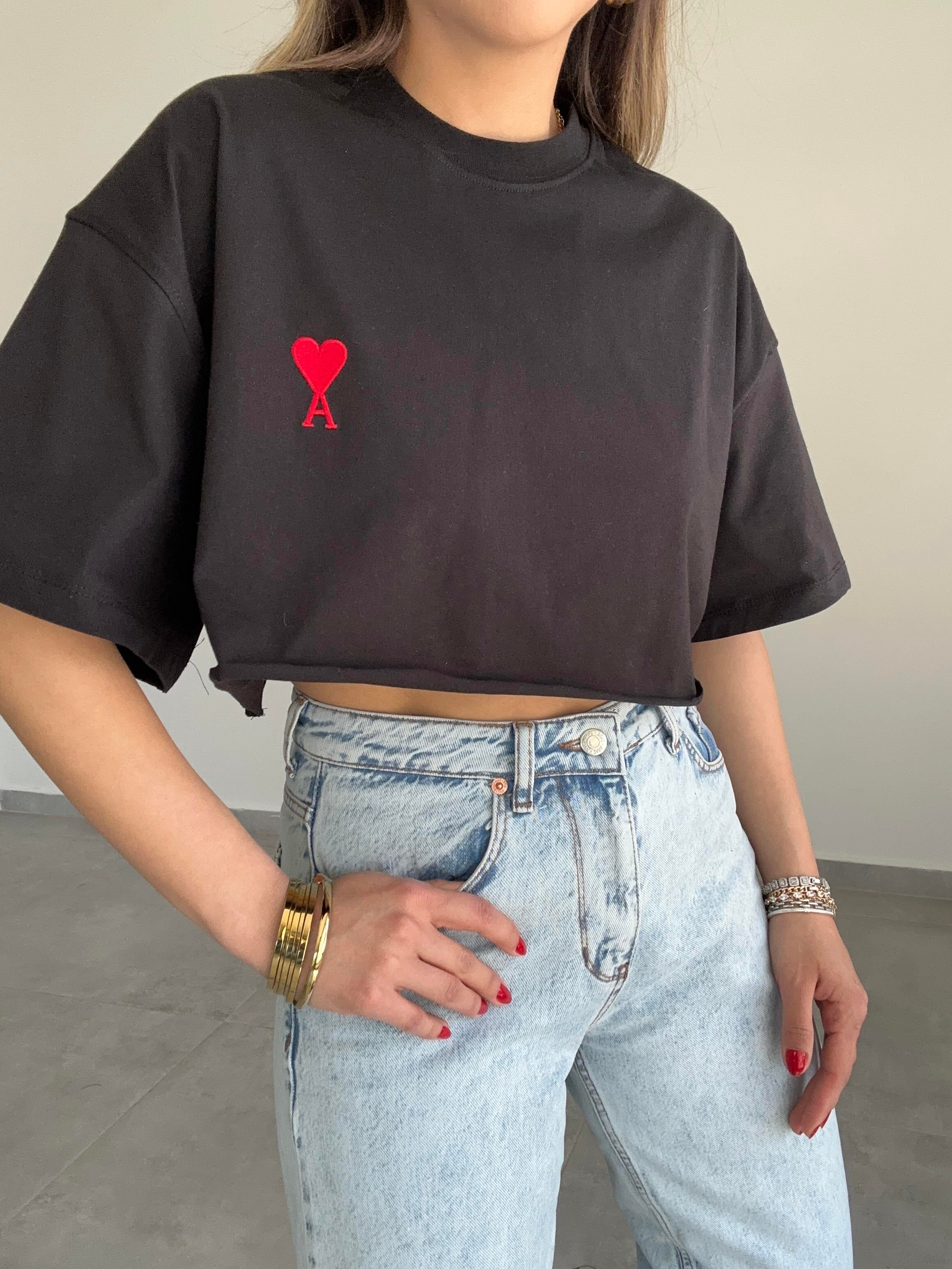 Kalpli Siyah Crop Tişört