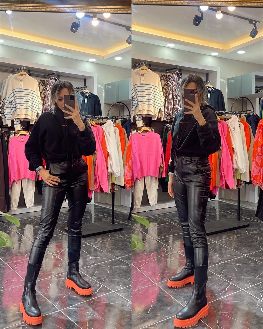 Kapşonlu Siyah Sweat