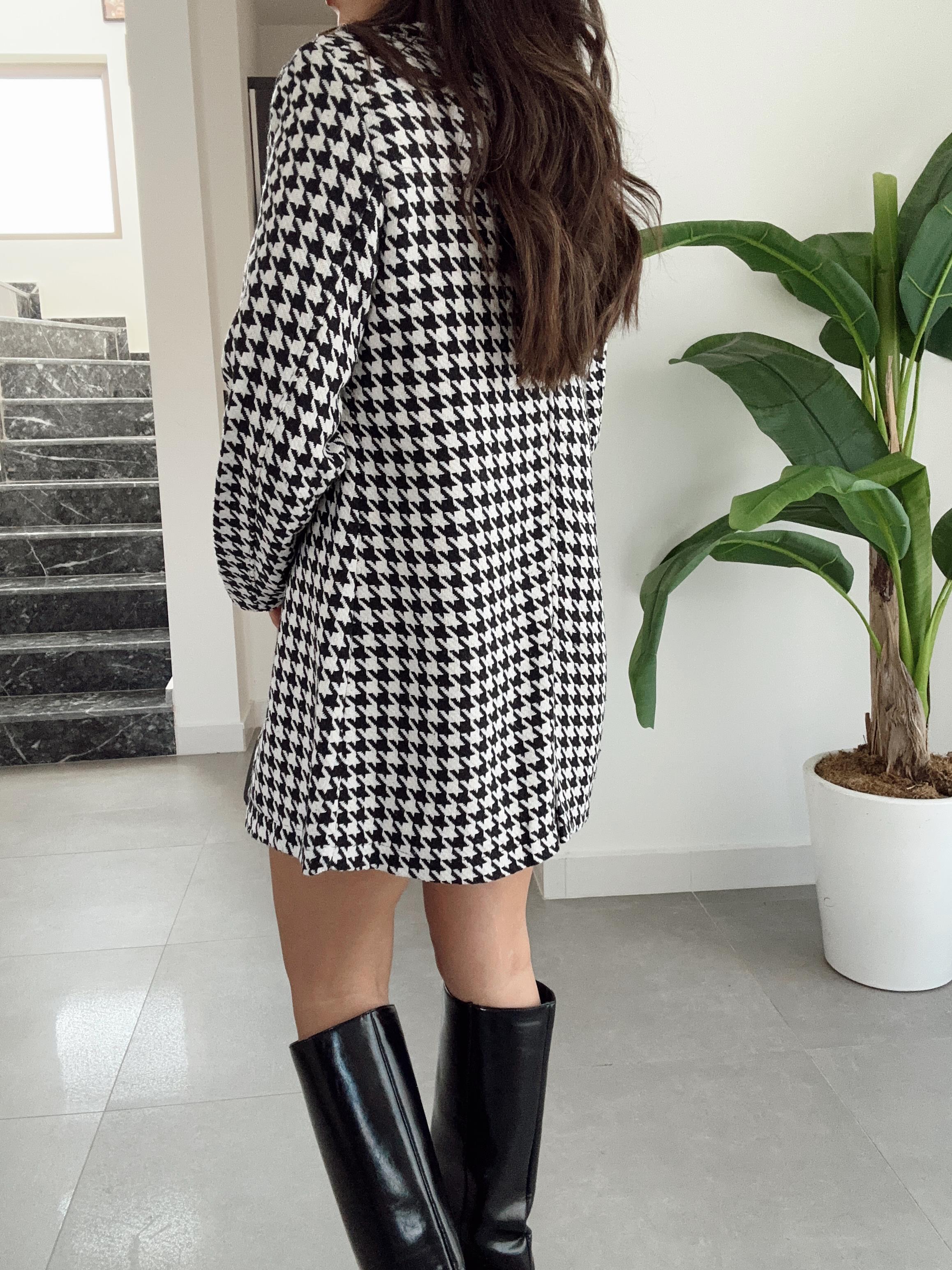 Kazayağı Desenli Blazer-Etek Takım