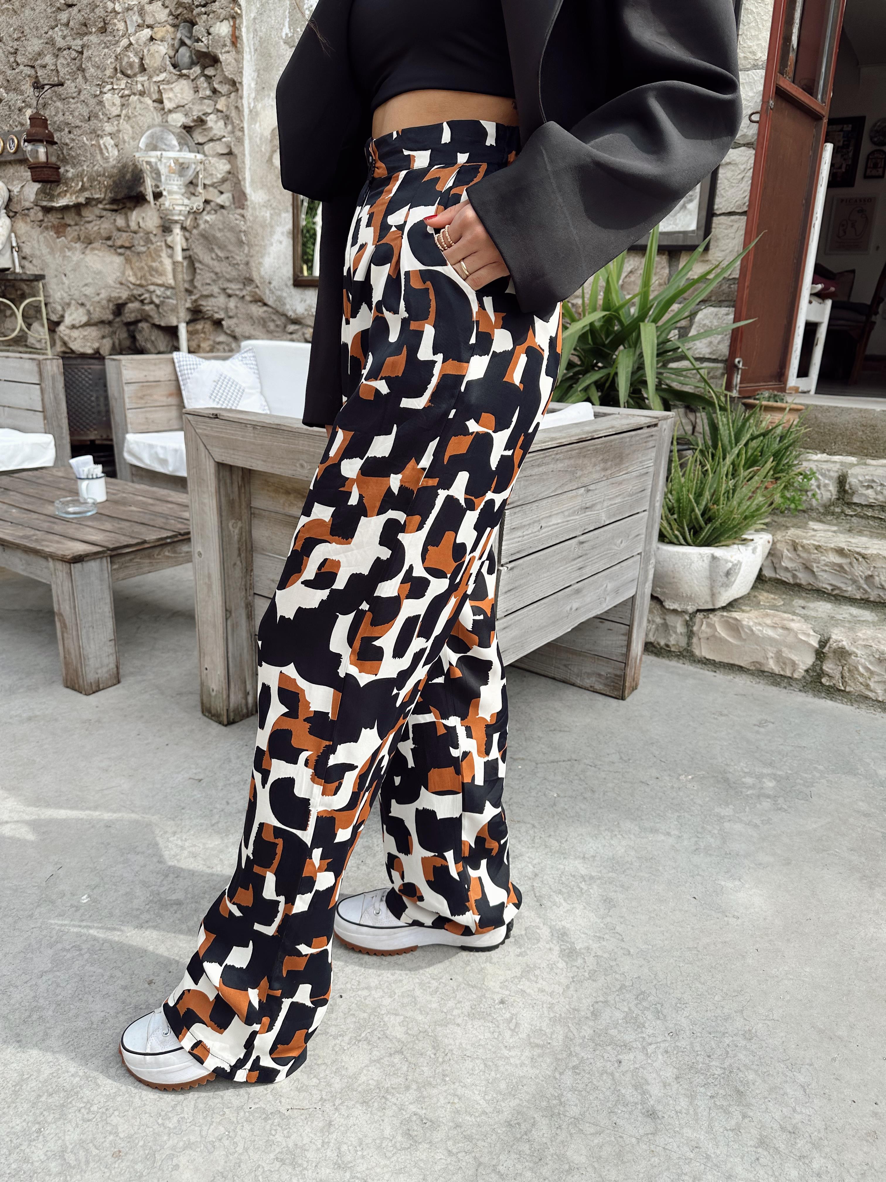 Kiremit-Siyah Desenli Pantolon