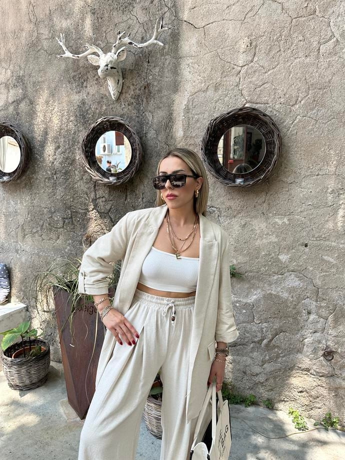 Kolları Düğme Detaylı Ham Keten Ceket