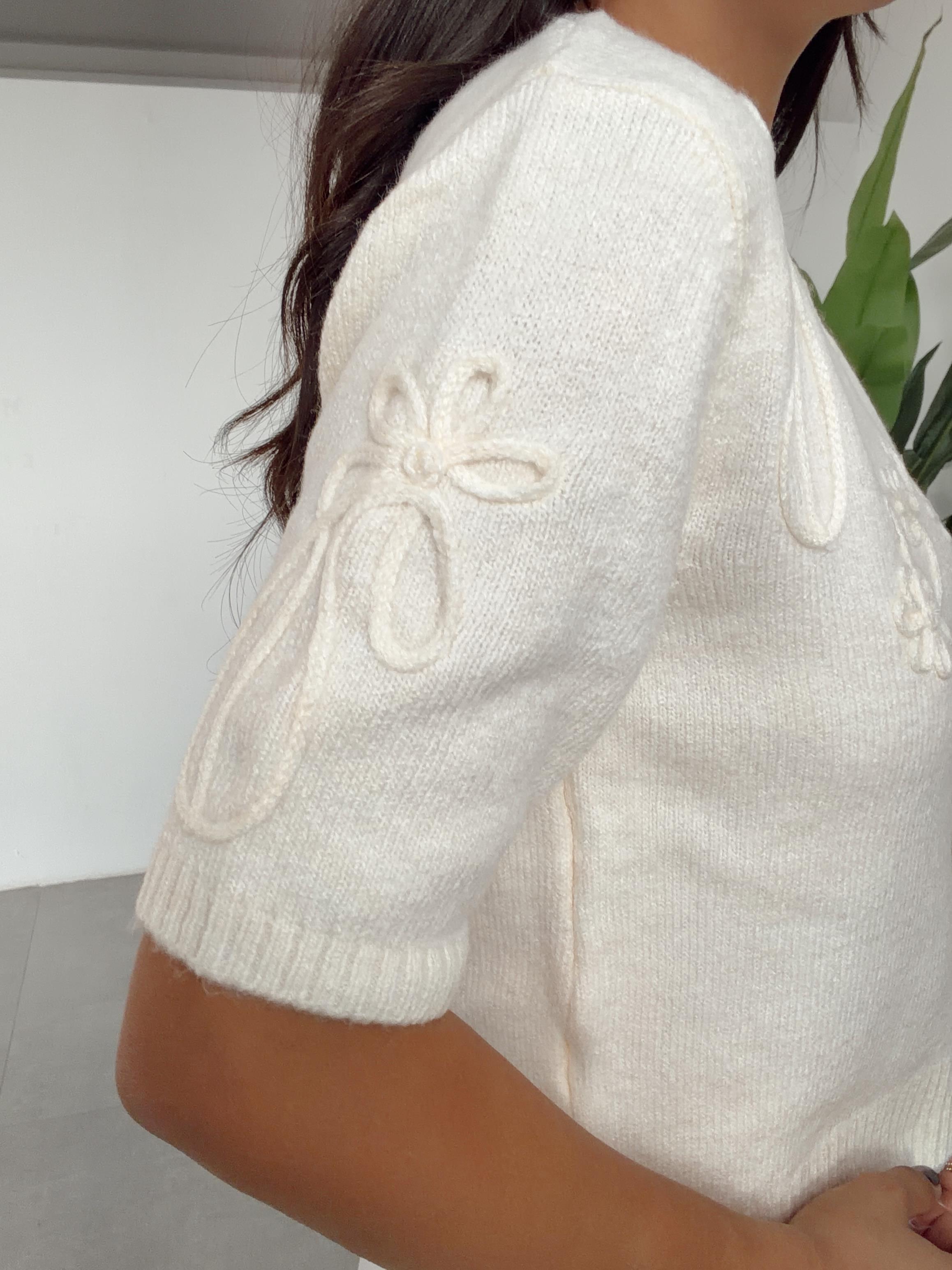 Krem Kısa Kol Suzene Kazak