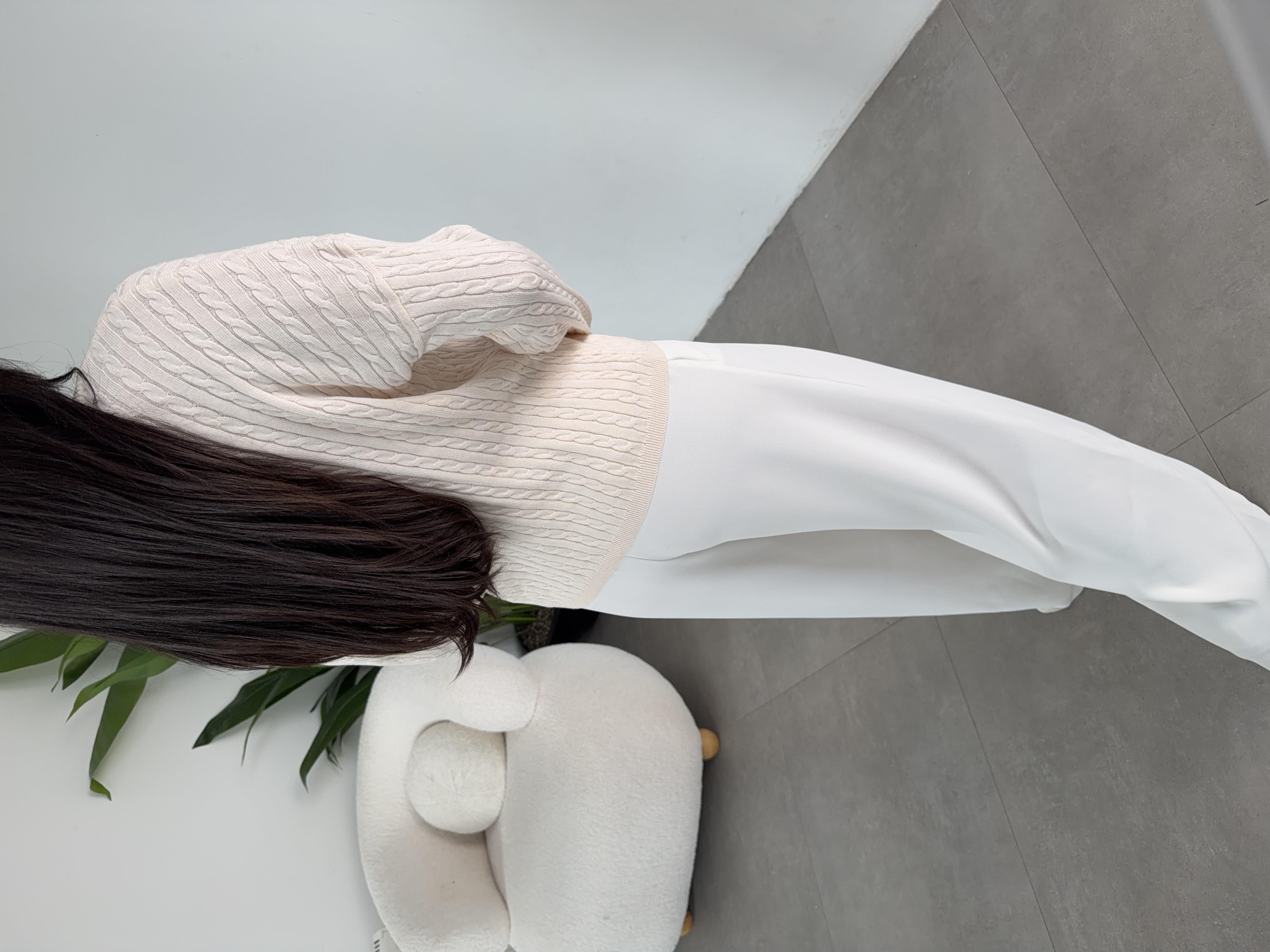 Krem Saç Örgülü Hırka