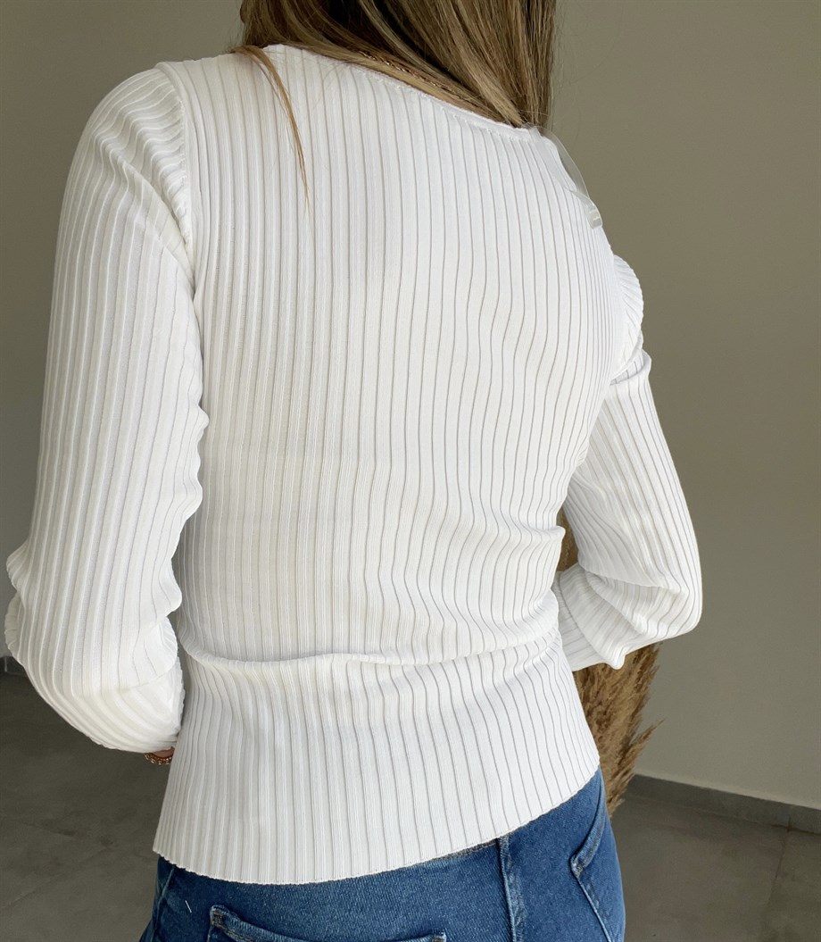 Kruvaze Fitilli Beyaz Triko Kazak