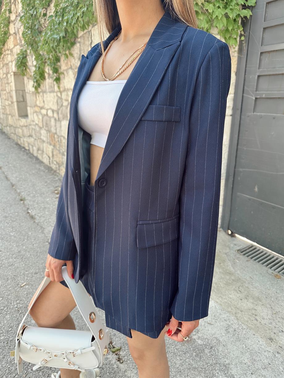 Lacivert Çizgili Cep Detaylı Ceket