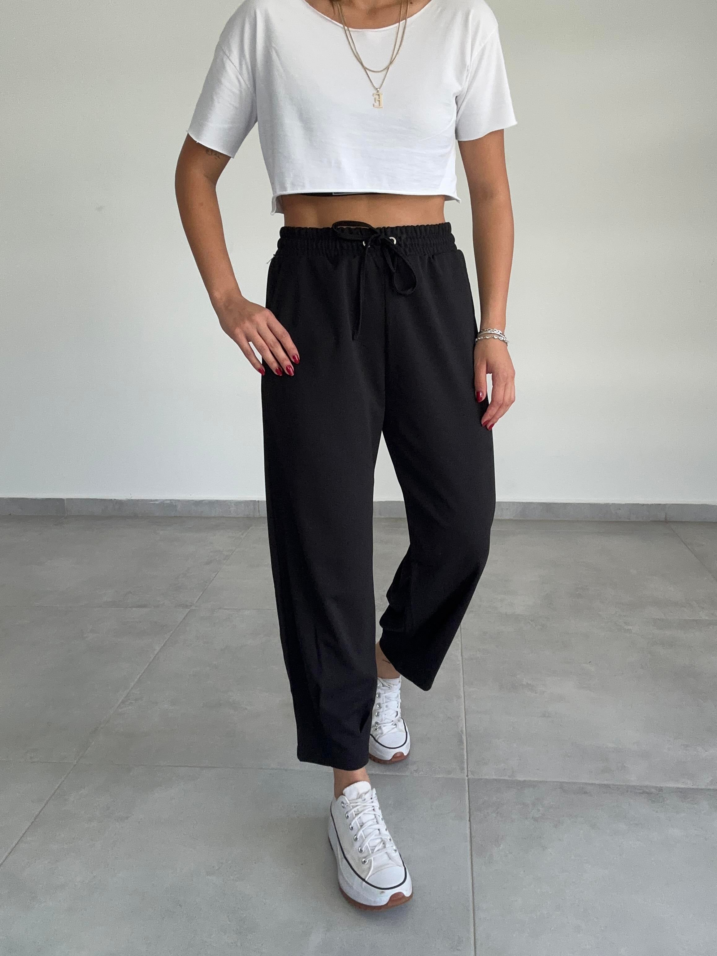 Lena Siyah Paça Pileli Pantolon