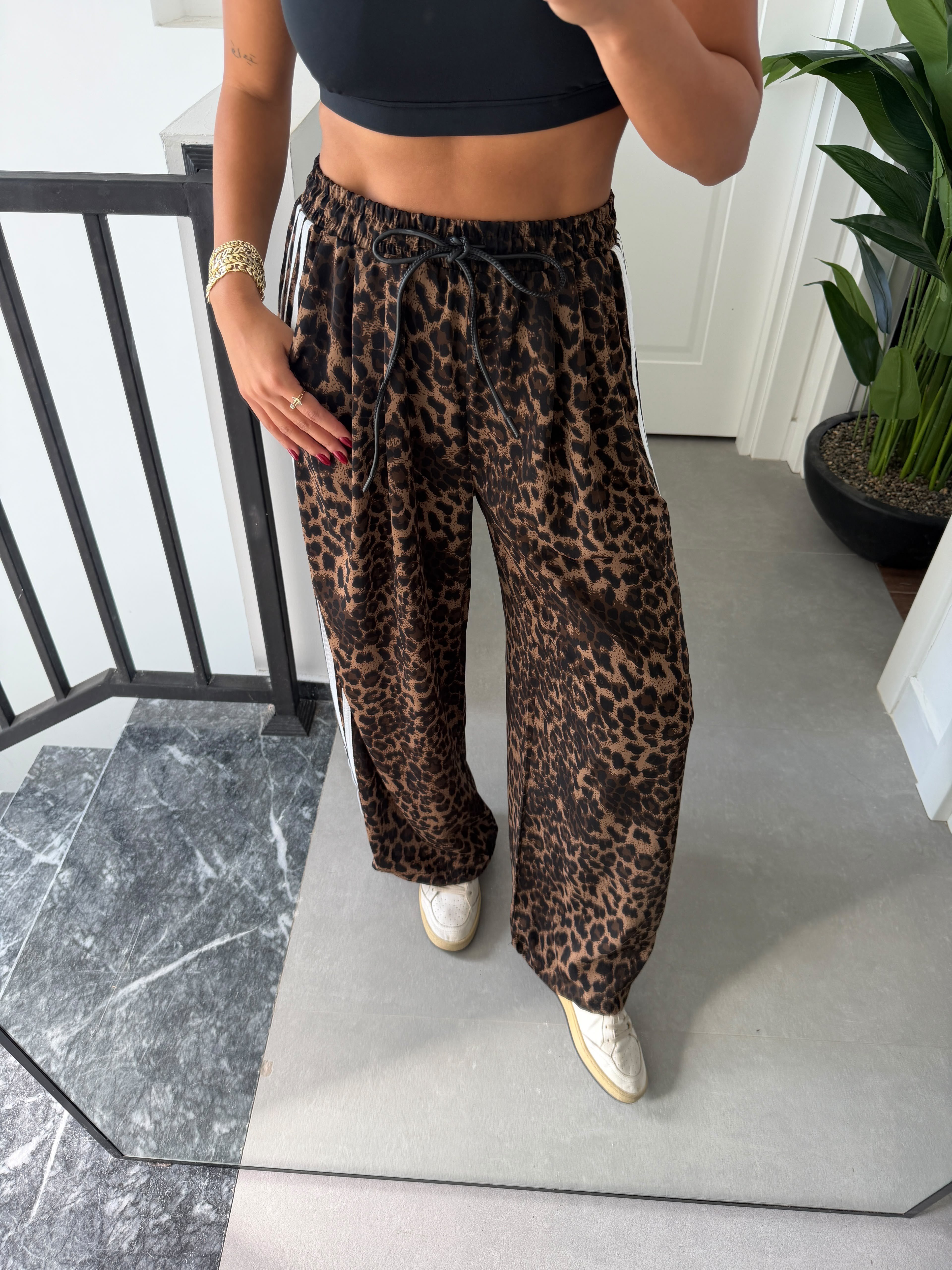 Leopar Paça Bağlamalı Pantolon