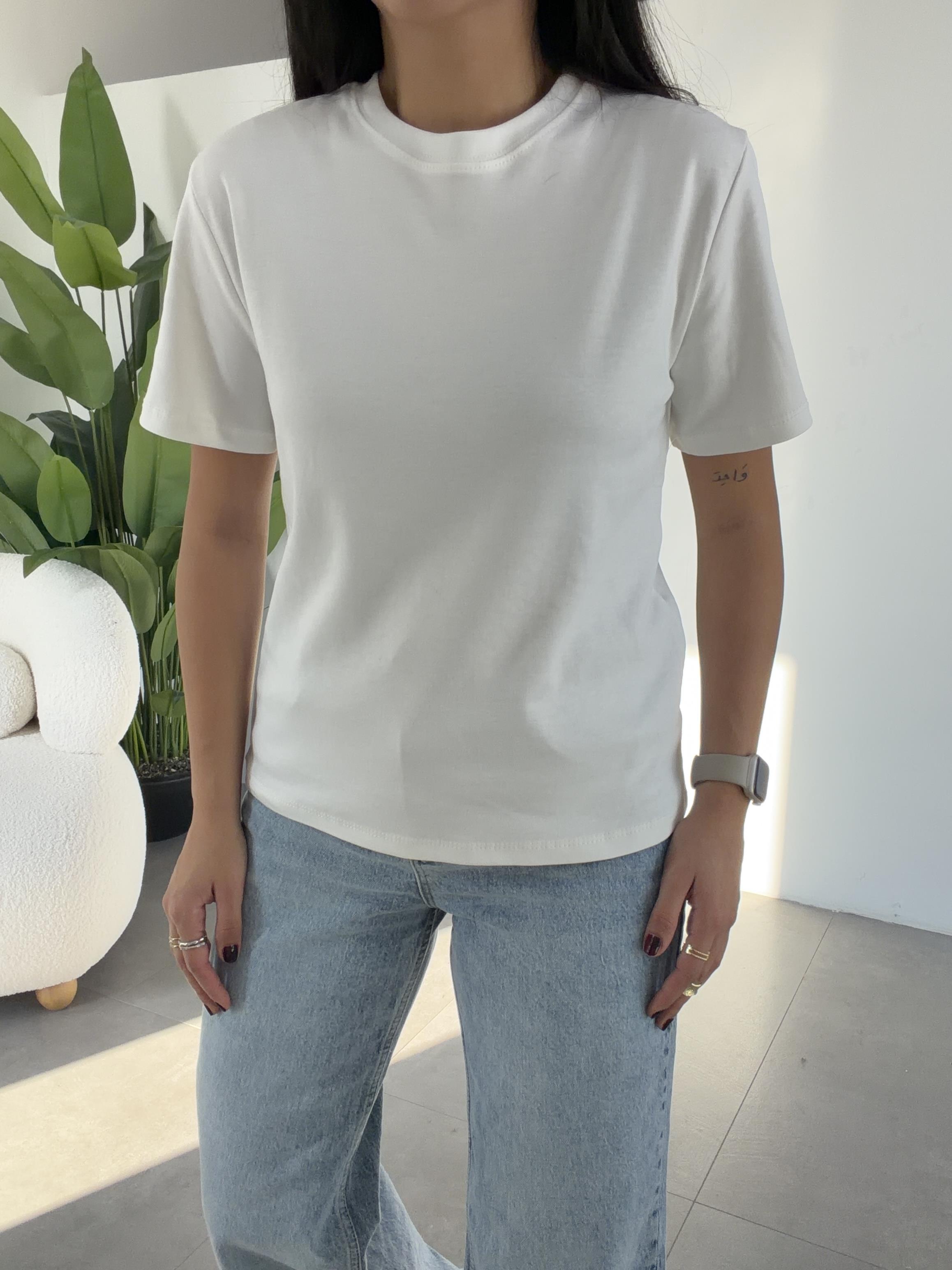 M-D Beyaz Bisiklet Yaka Tshirt