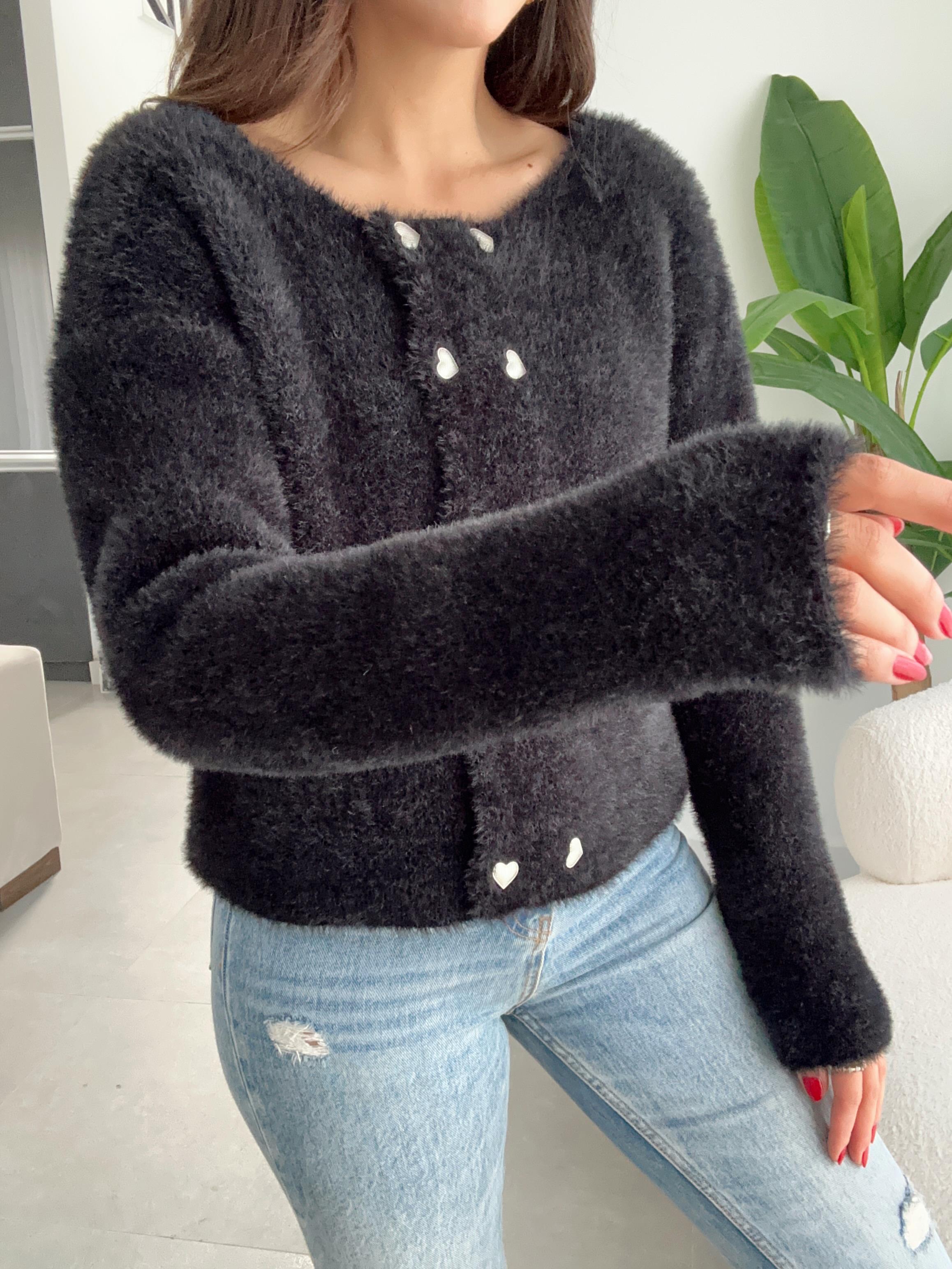 M-D Siyah Kalp Düğme Yumoş Hırka