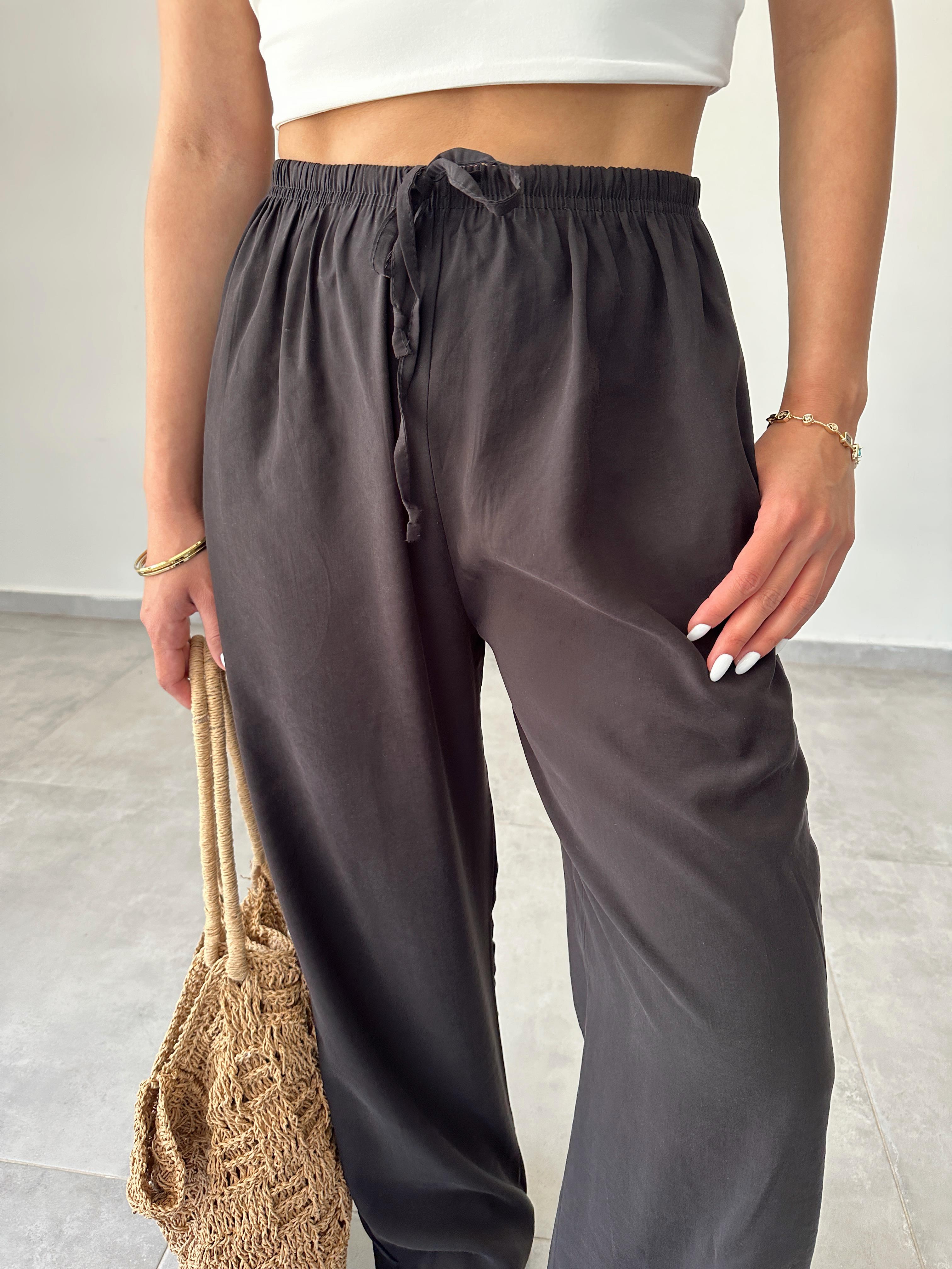 M-D Siyah Tensel İnce Kemerli Pantolon