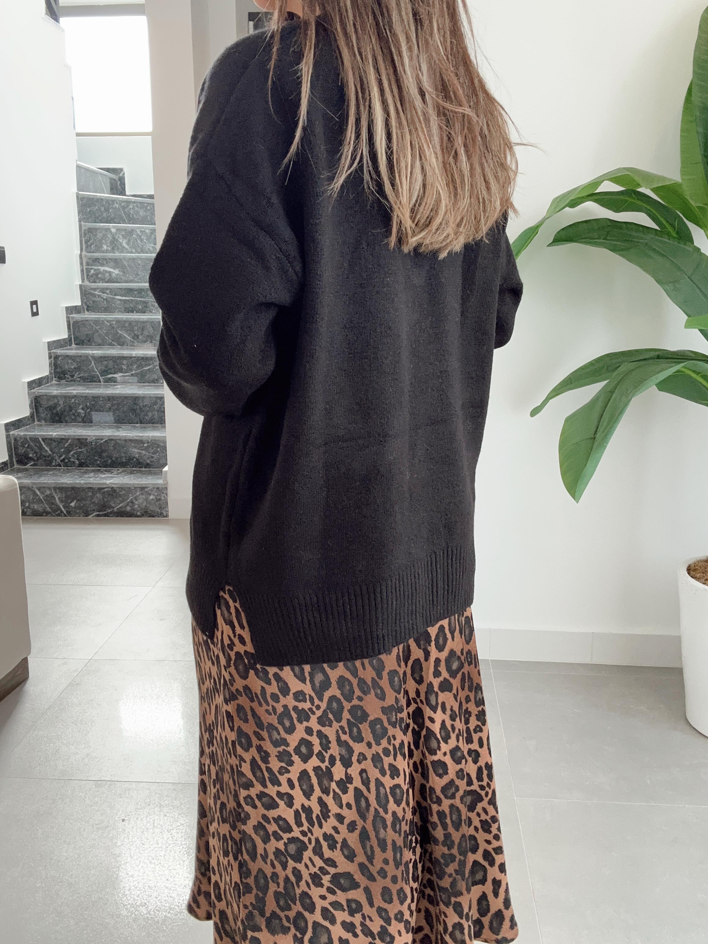 M-D Siyah V Yaka Kazak