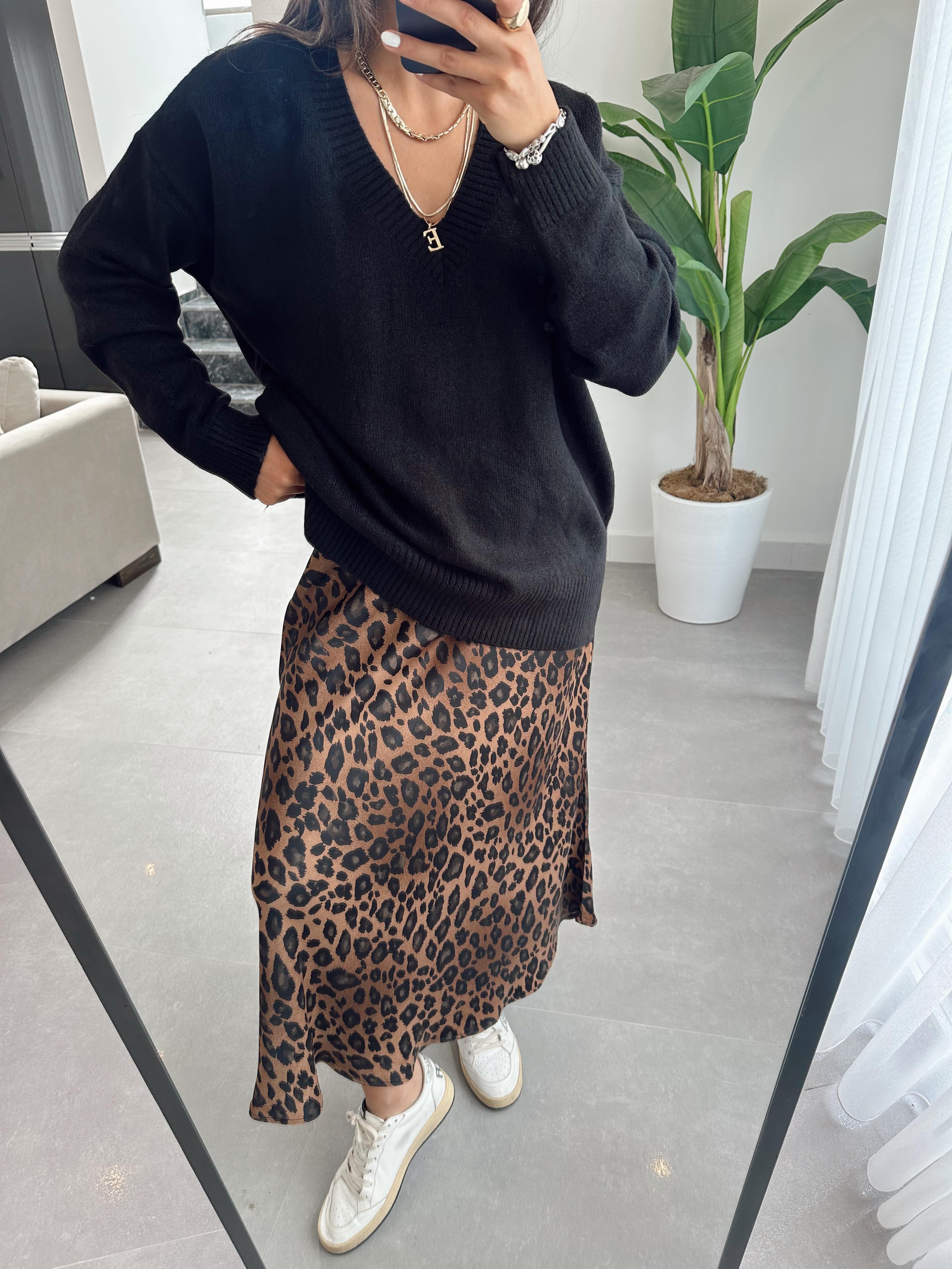 M-D Siyah V Yaka Kazak