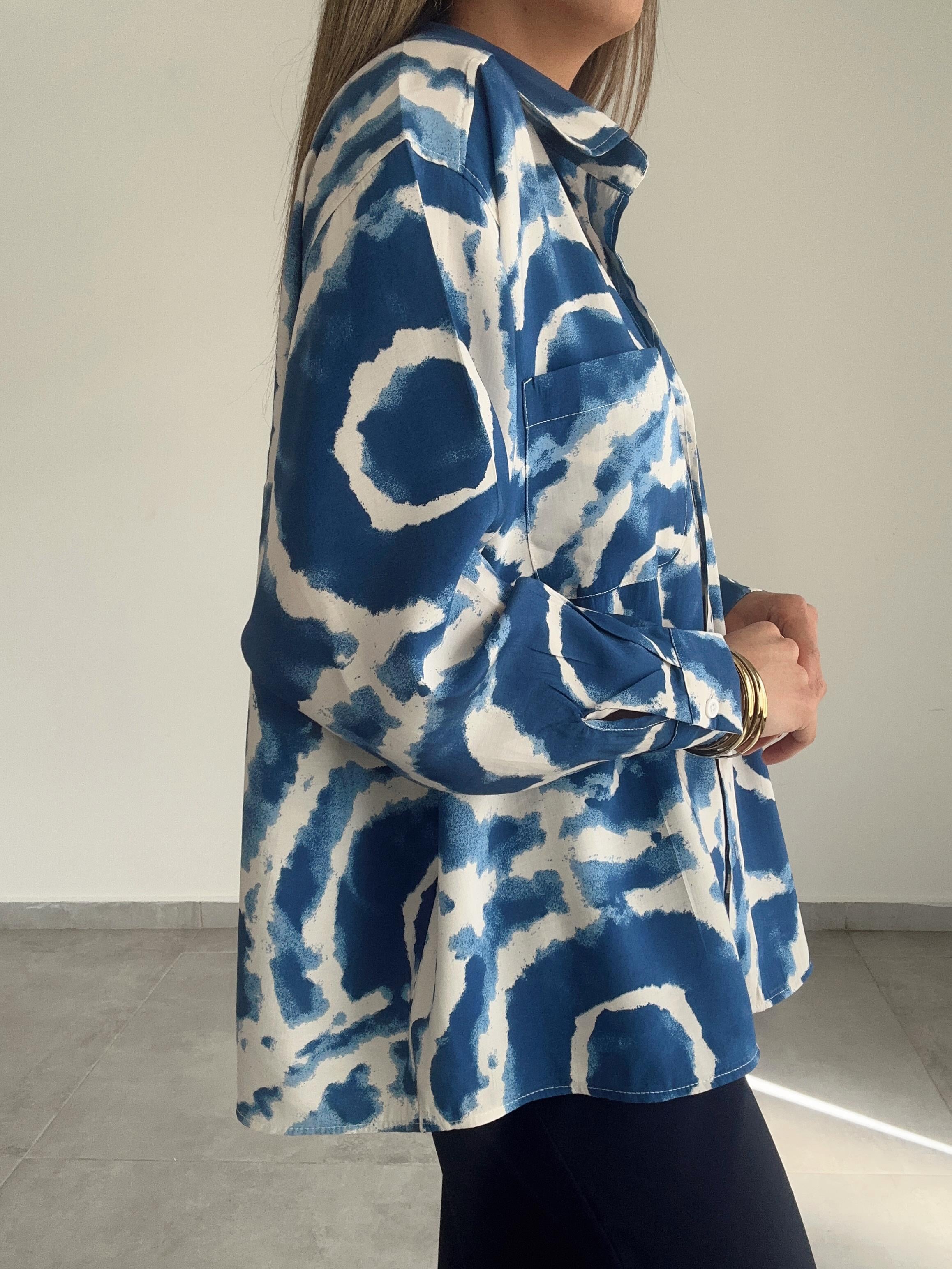 Mavi-Ekru Desenli Cepli Oversize Gömlek