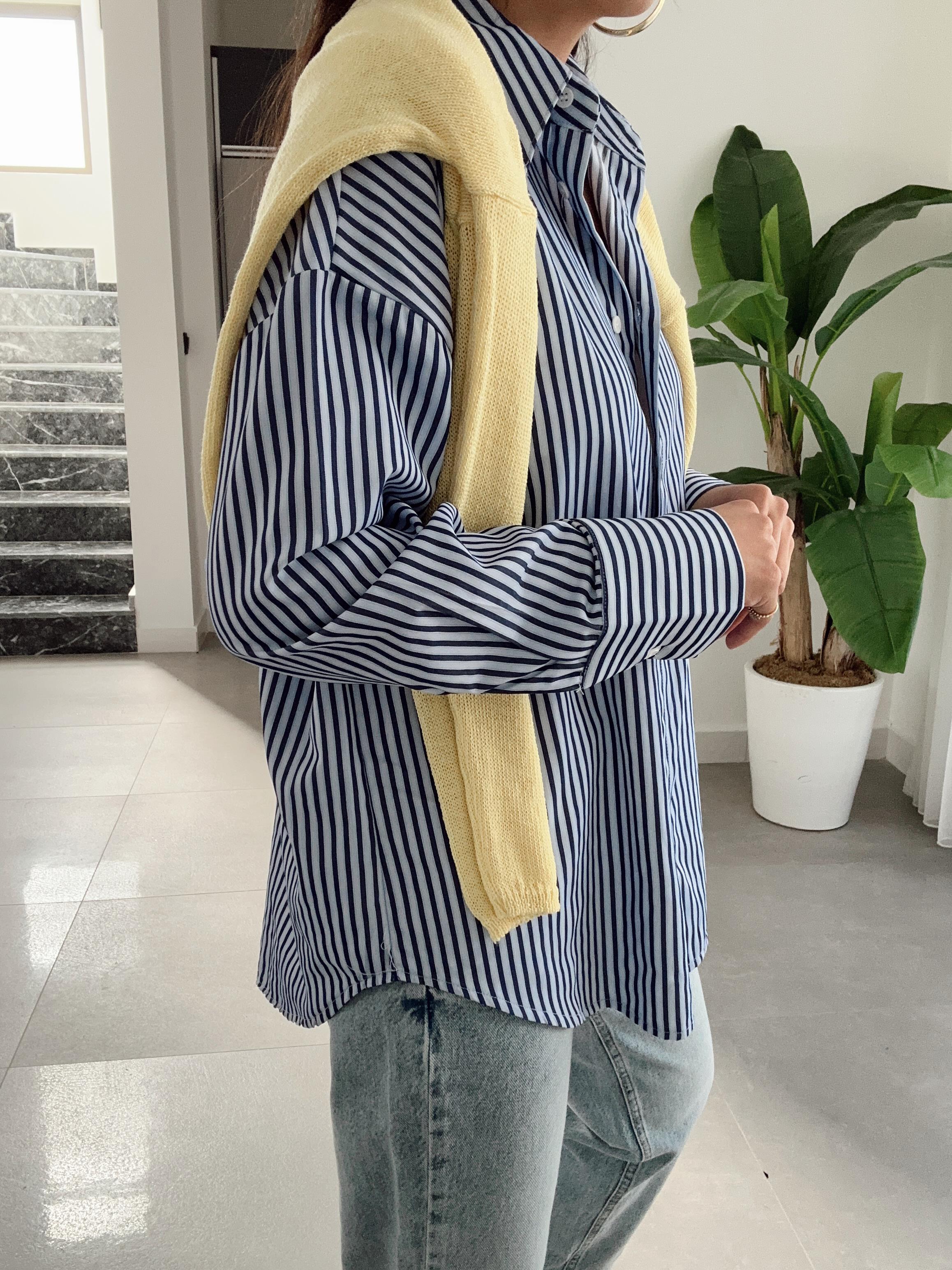 Mavi Lacivert Çizgili Gömlek