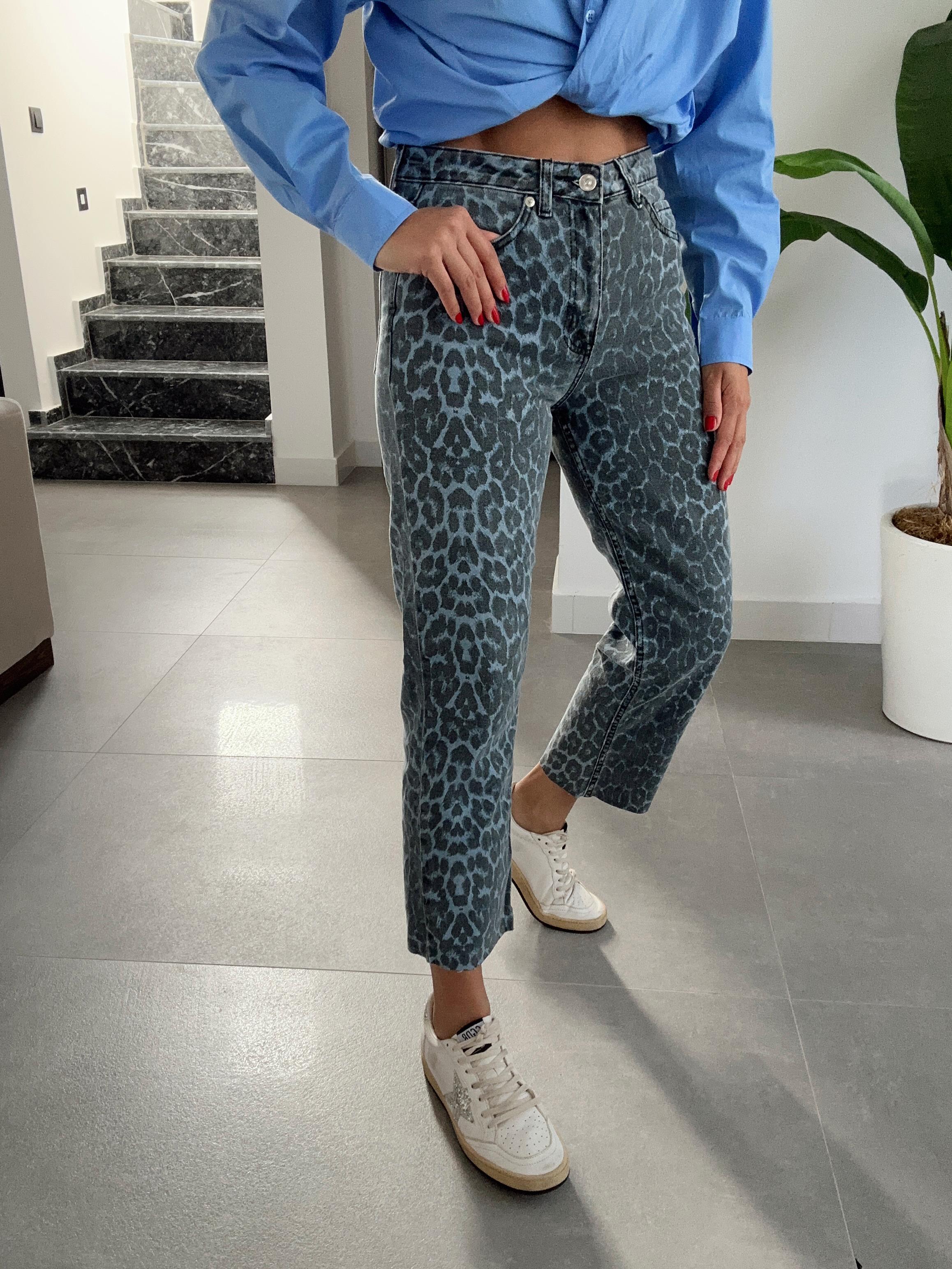 Mavi Leopar Boyfit Kesik Paça Pantolon