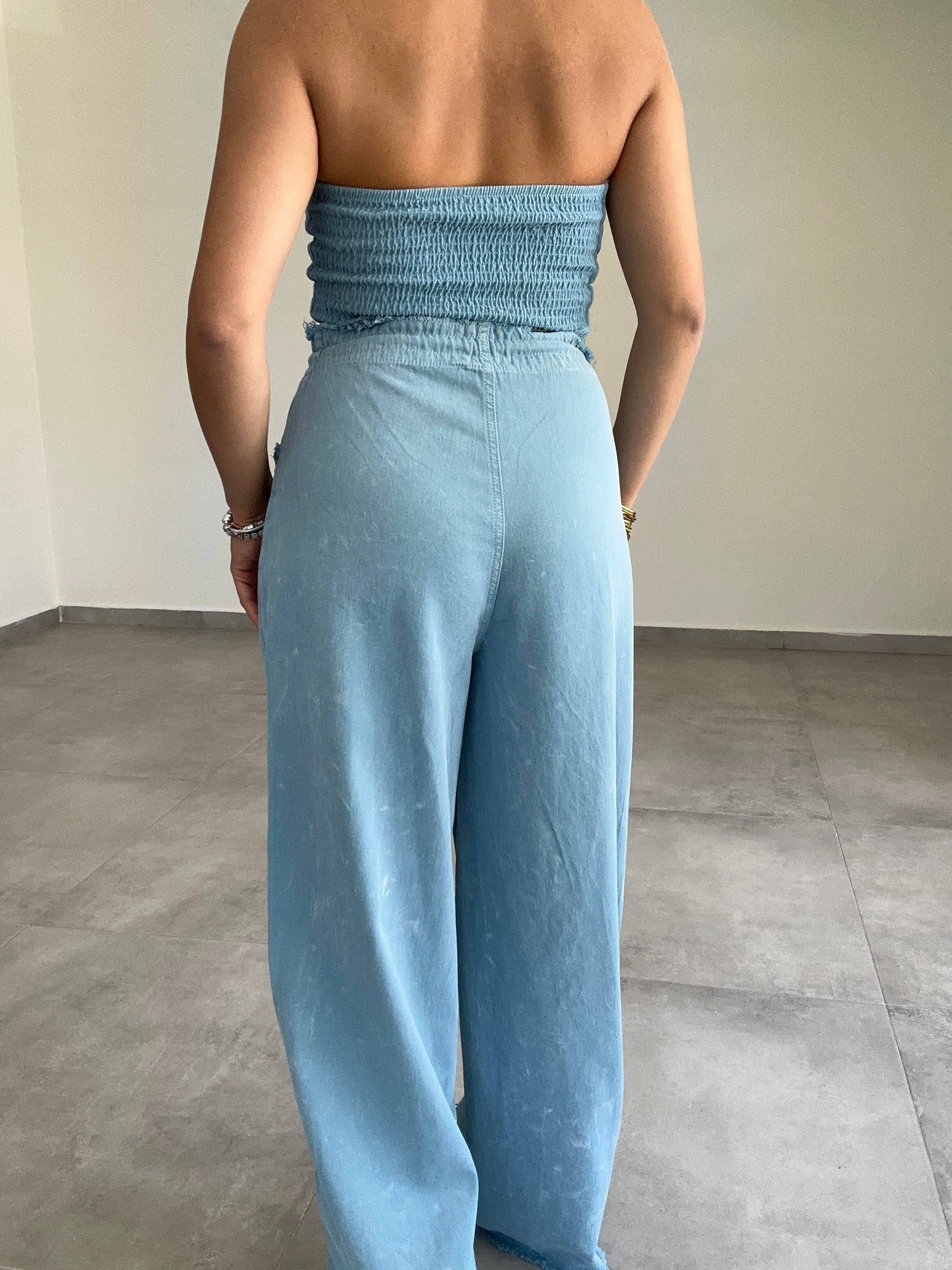 Mavi Yıkamalı Gabardin Straplez Bol Paça Takım