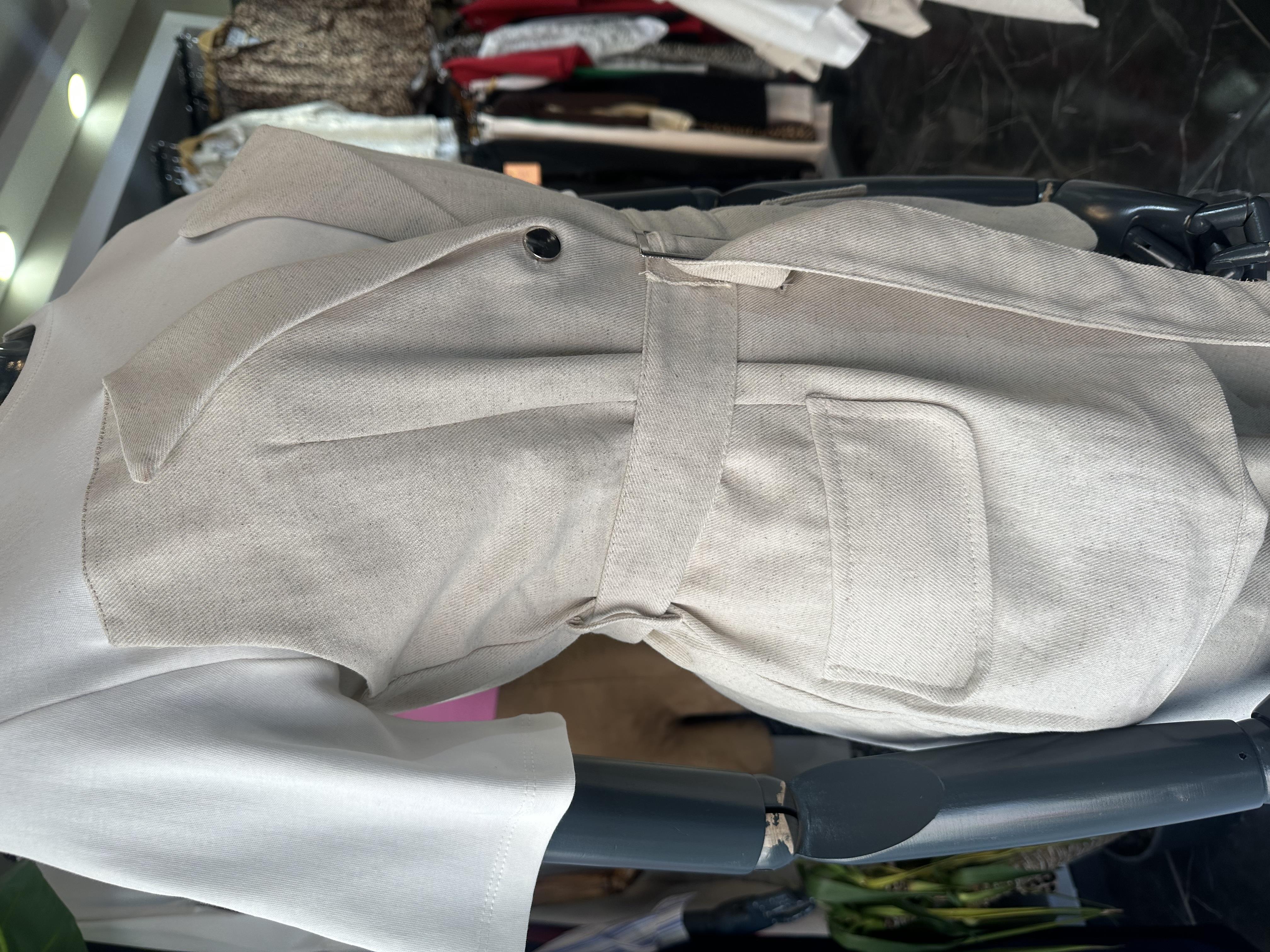 Naturel Garnili Kemer Detaylı Tişört