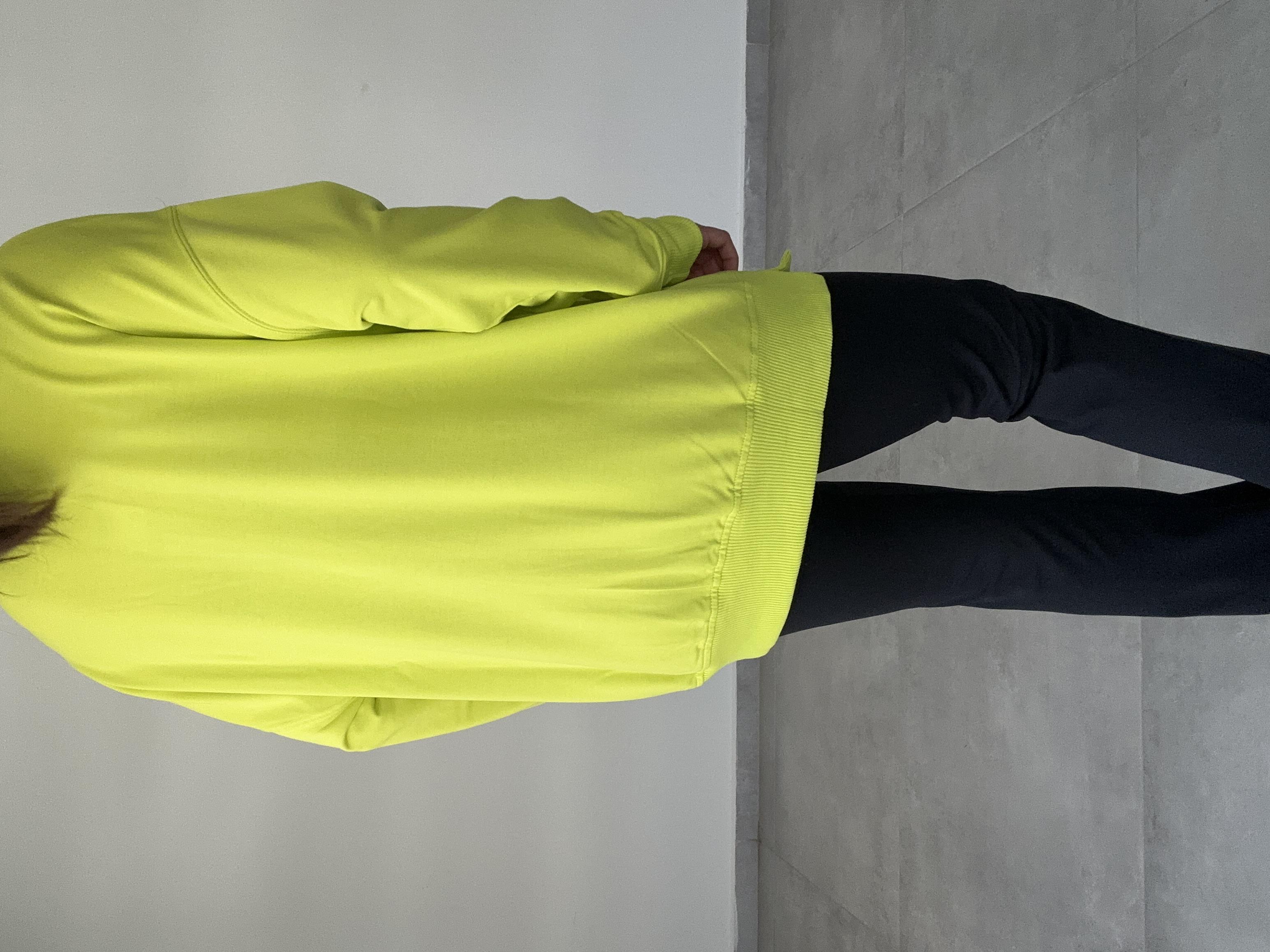 Neon Sarı Rezerve Yanları Yırtmaç Detaylı Sweat