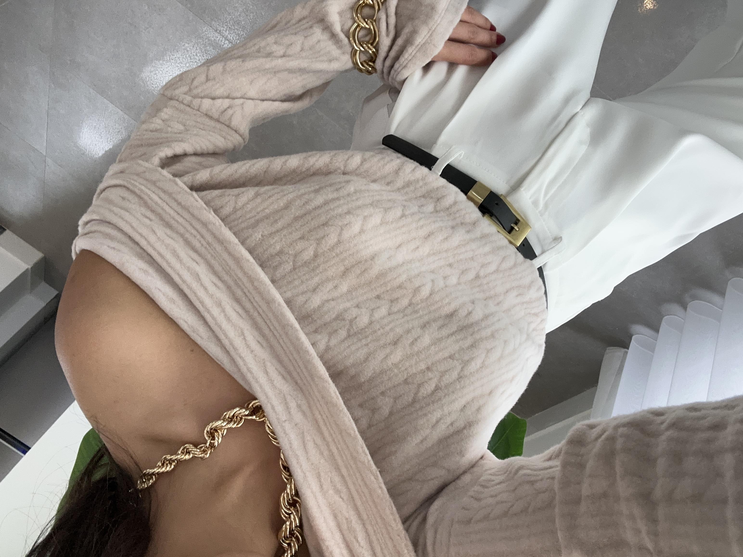 Özel Üretim Vanilya Madonna Yaka Yumoş Triko Kazak