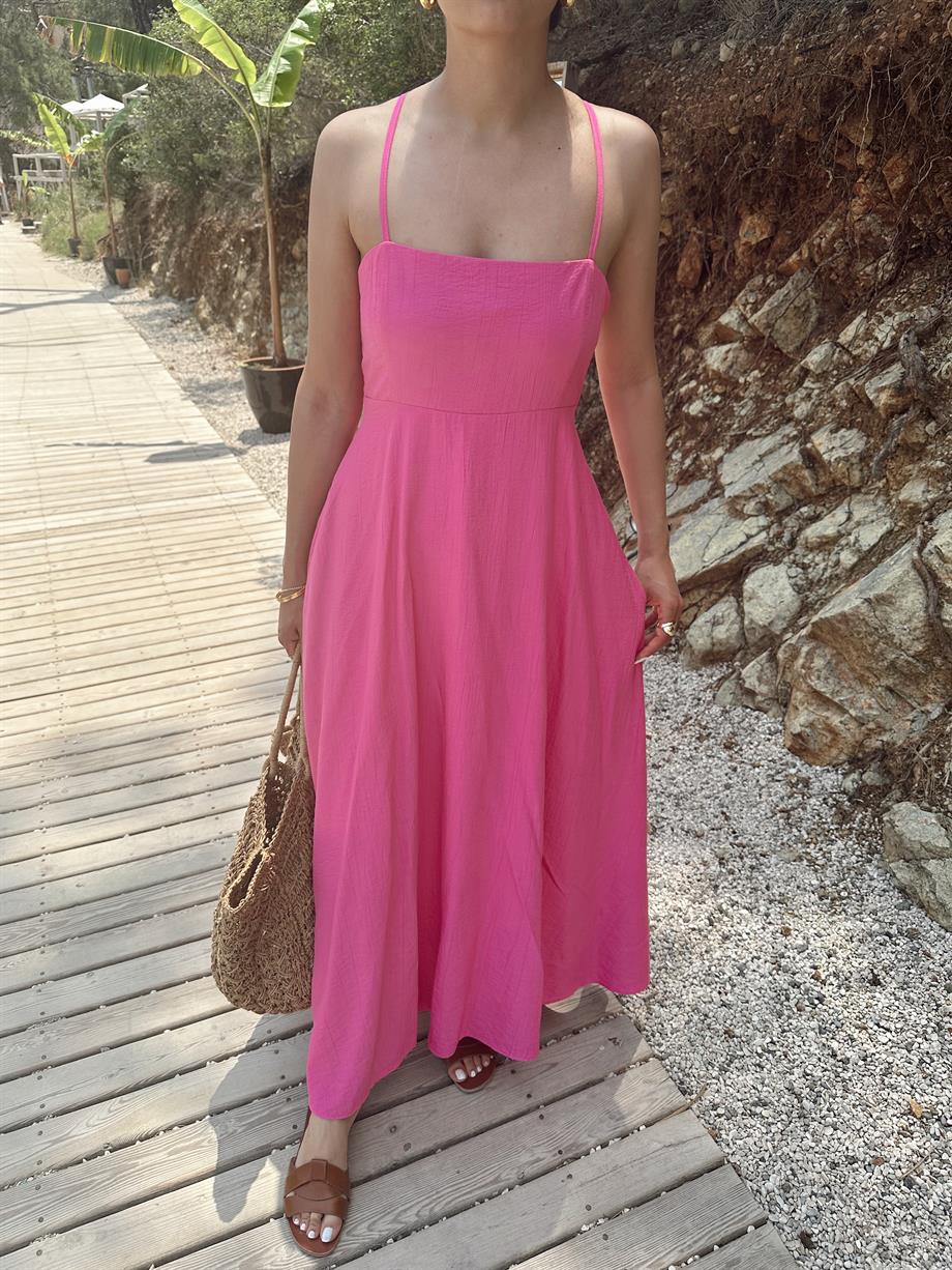 Pembe Elbise