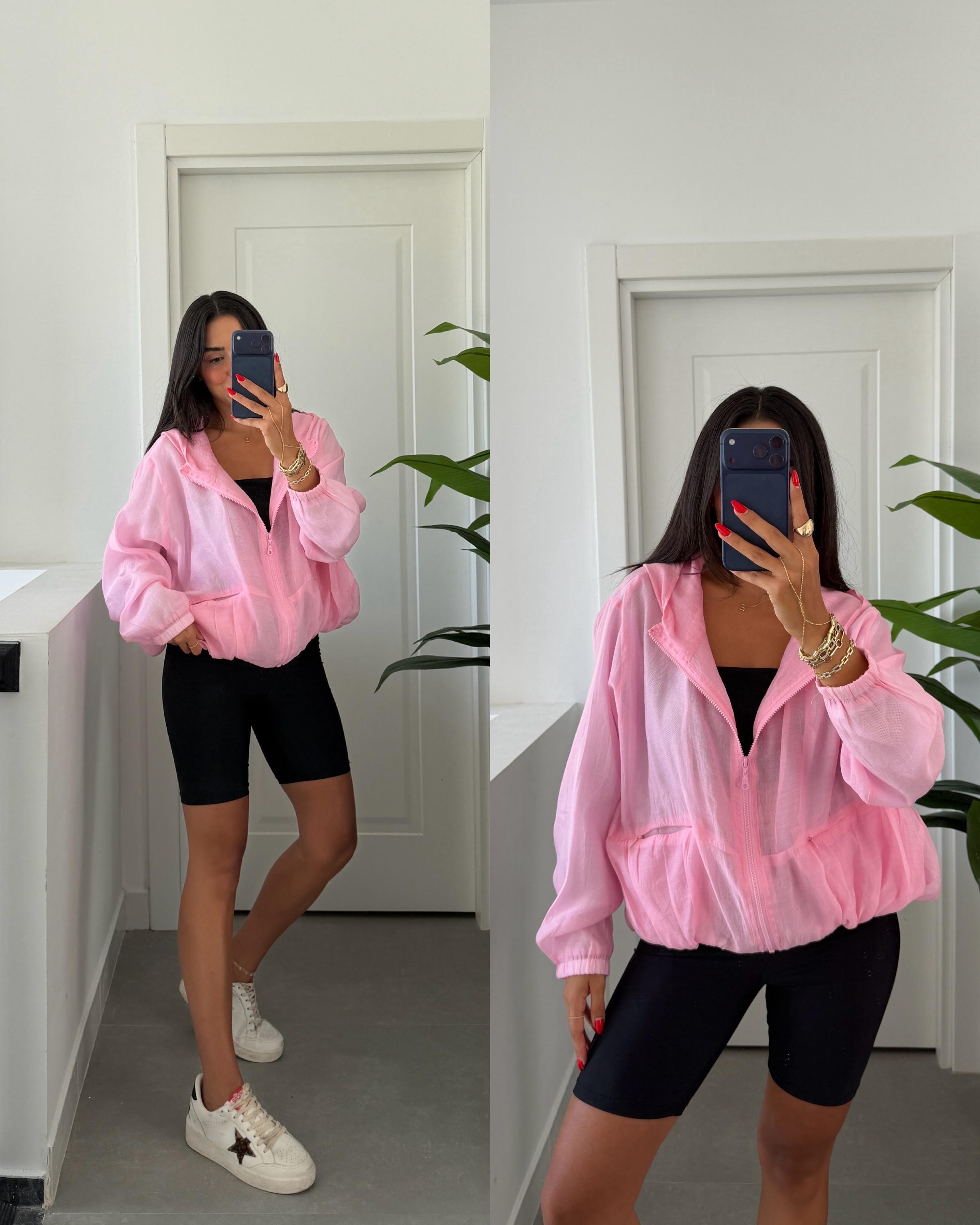 Pembe Yağmurluk