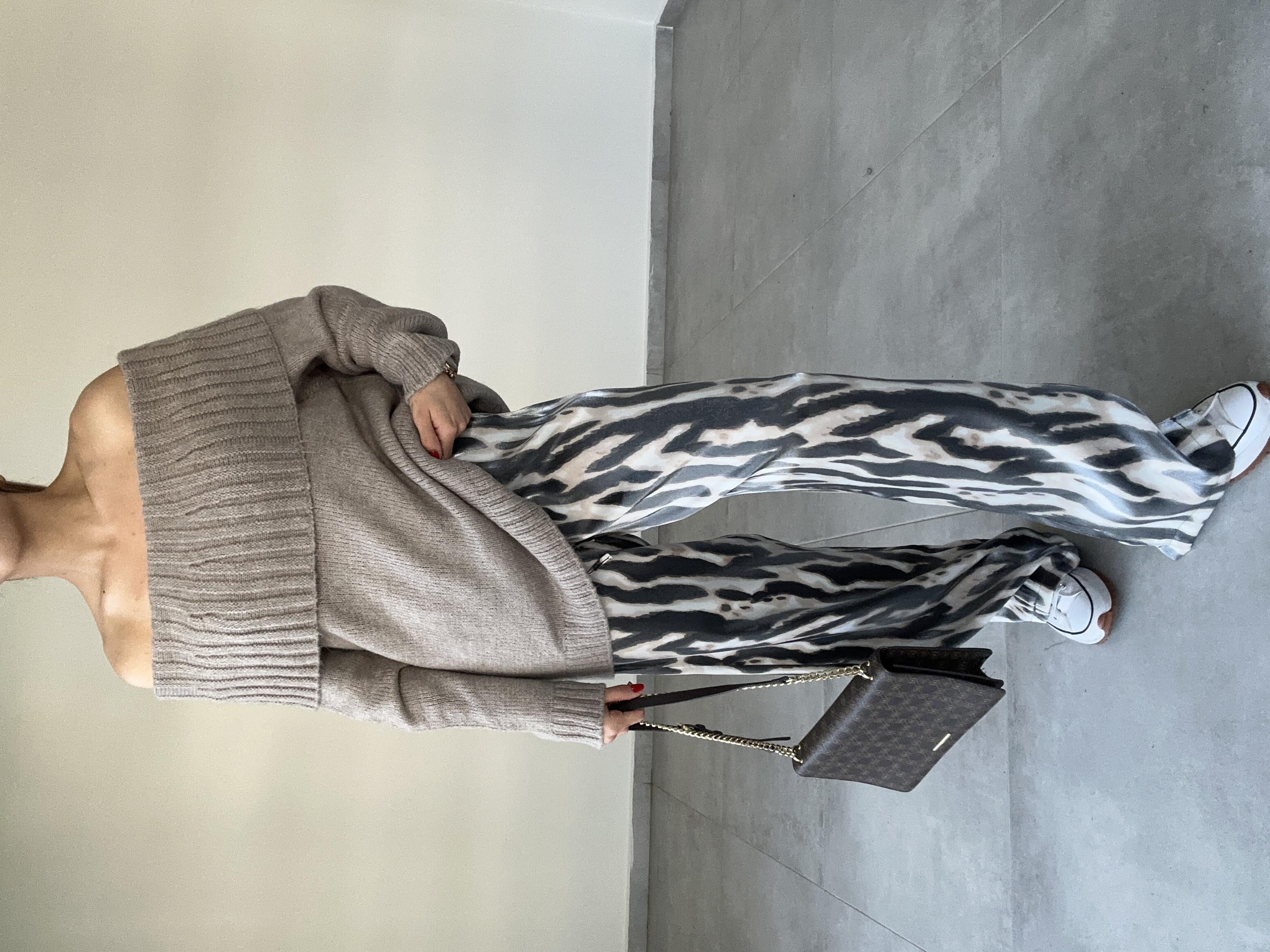 Sara Degaje Yaka Kazak-Açık Vizon