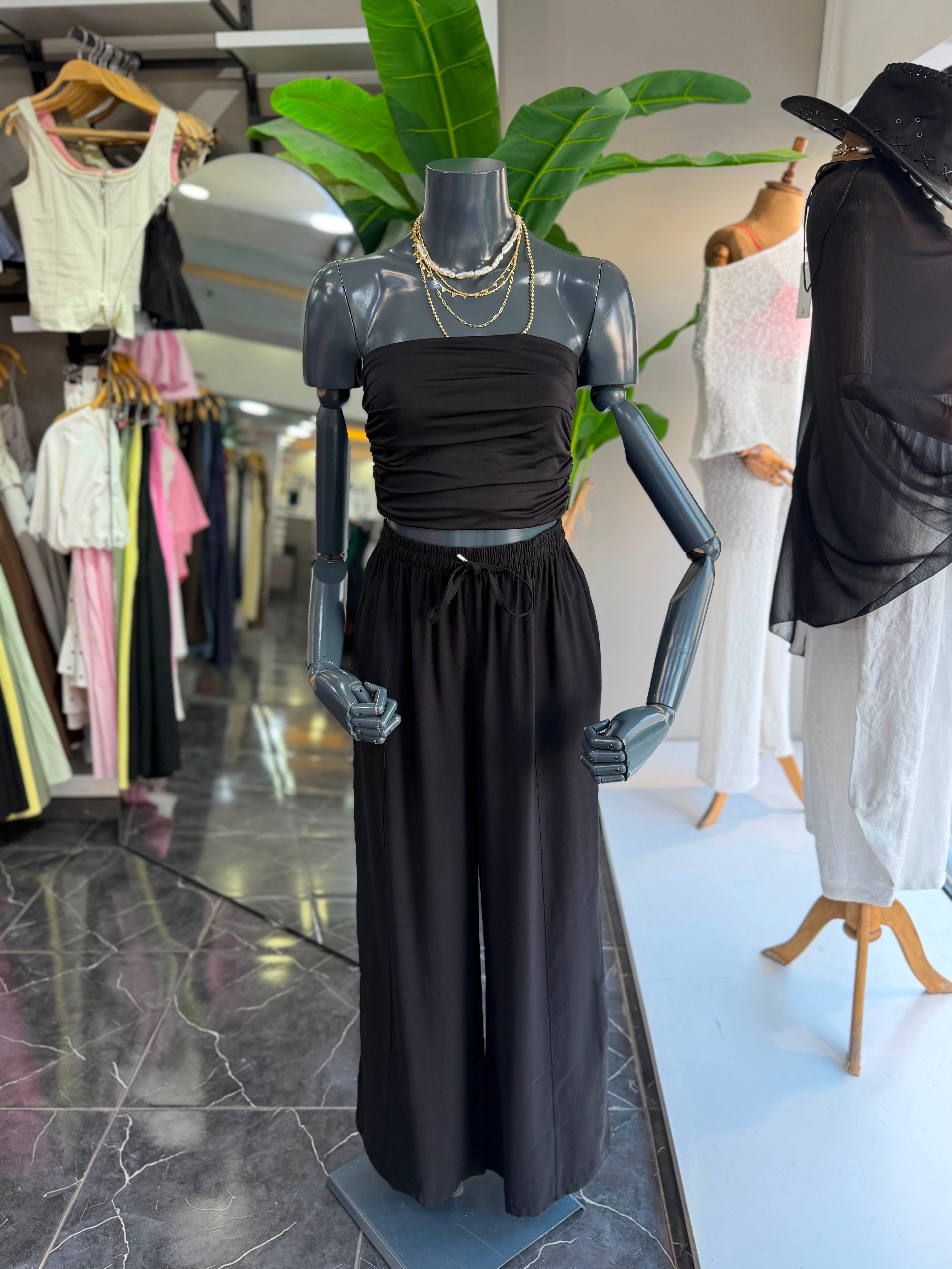 Siyah Beli Lastikli Tencel Pantolon
