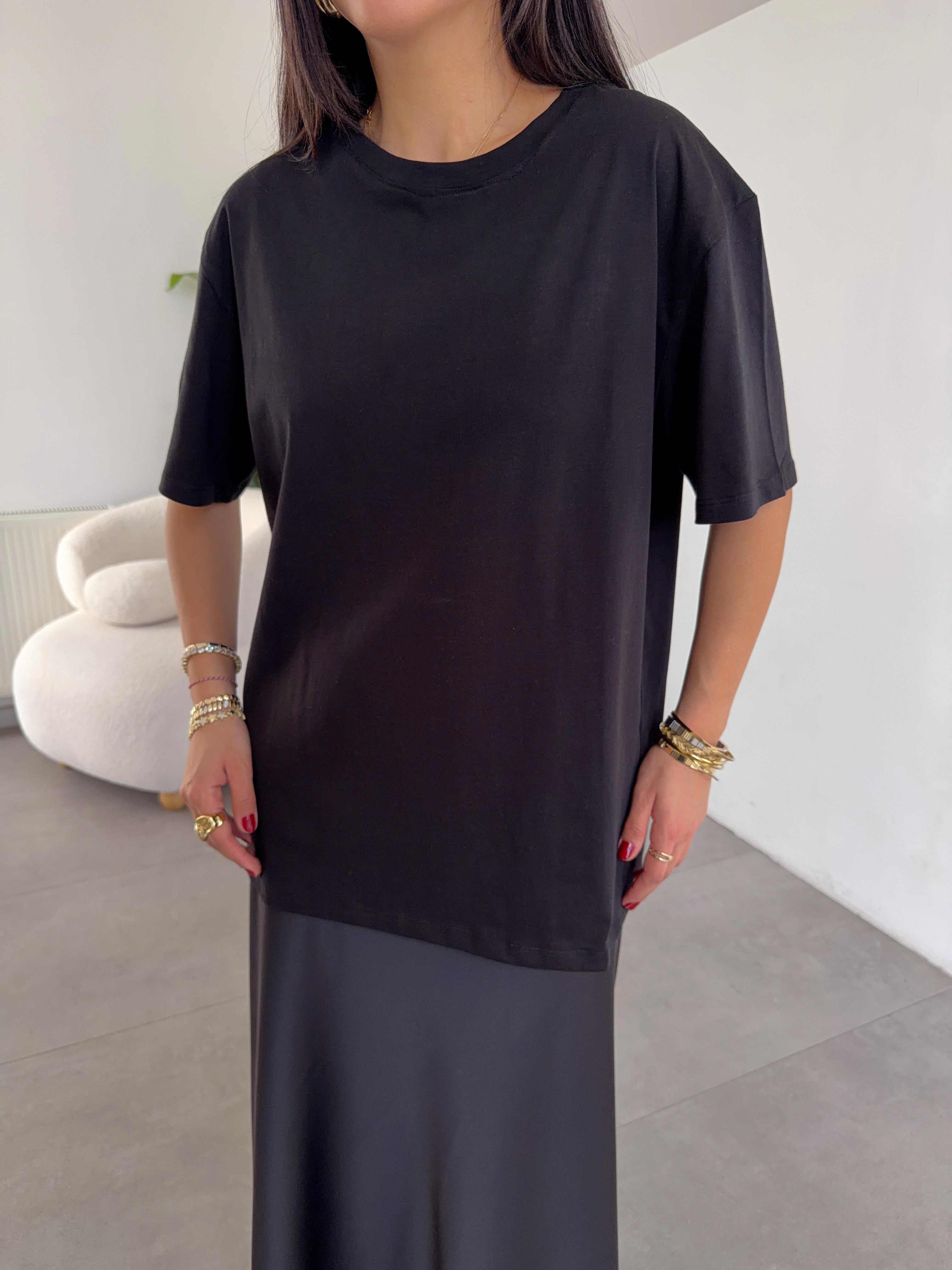 Siyah Bisiklet Yaka Oversize Tshirt