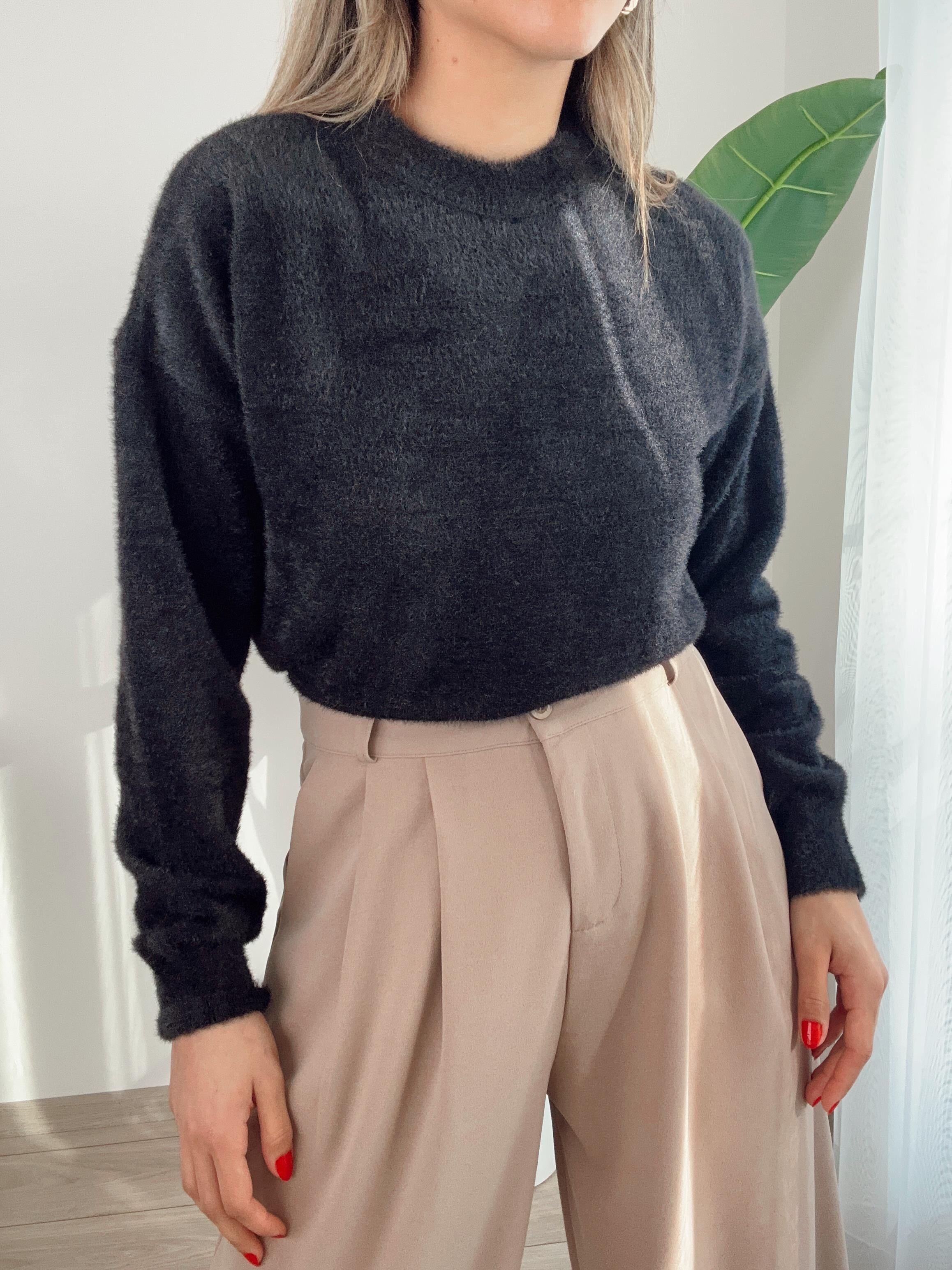 Siyah Bisiklet Yaka Triko Kazak