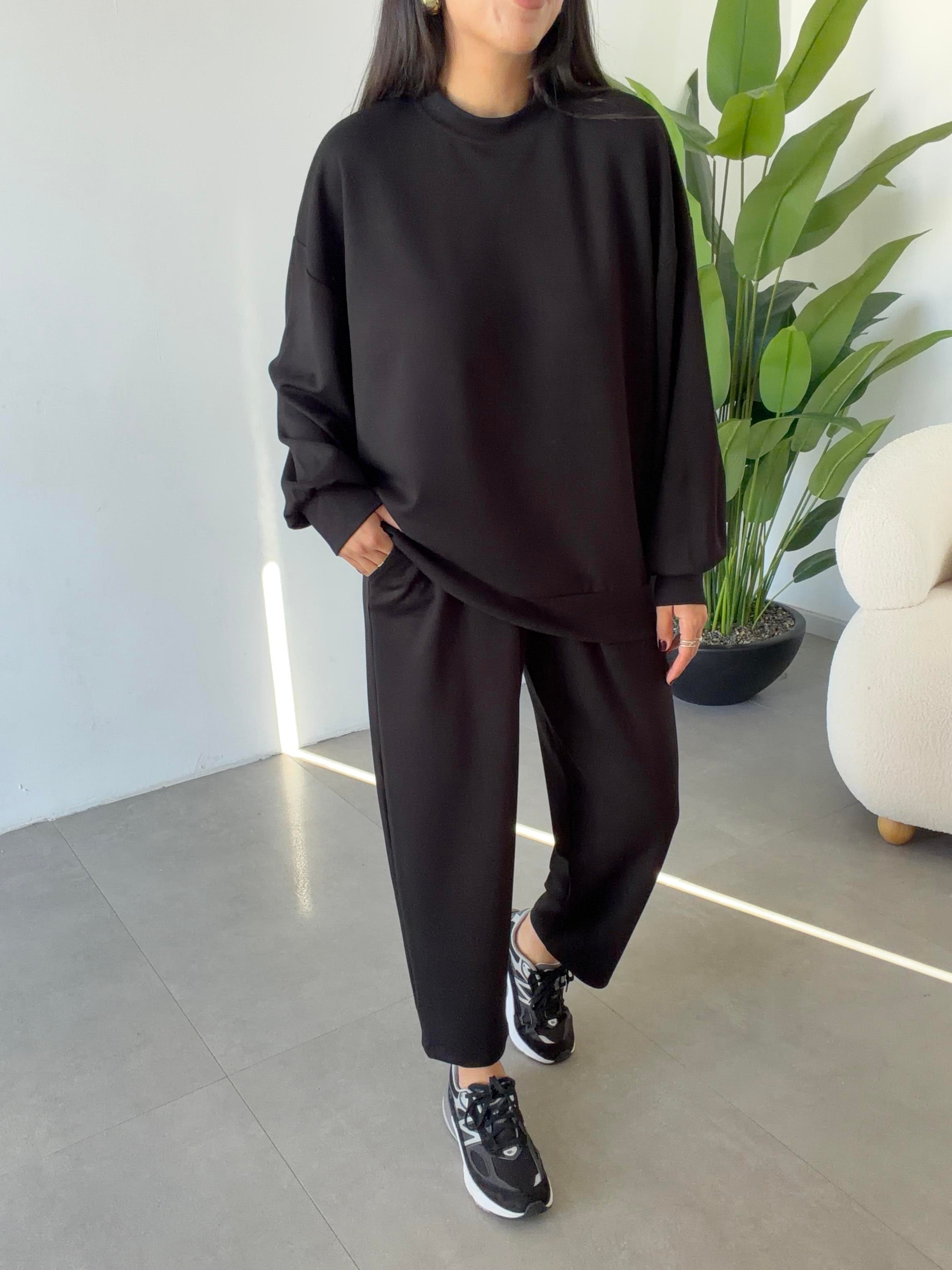 Siyah Bluz Pantolon Takım