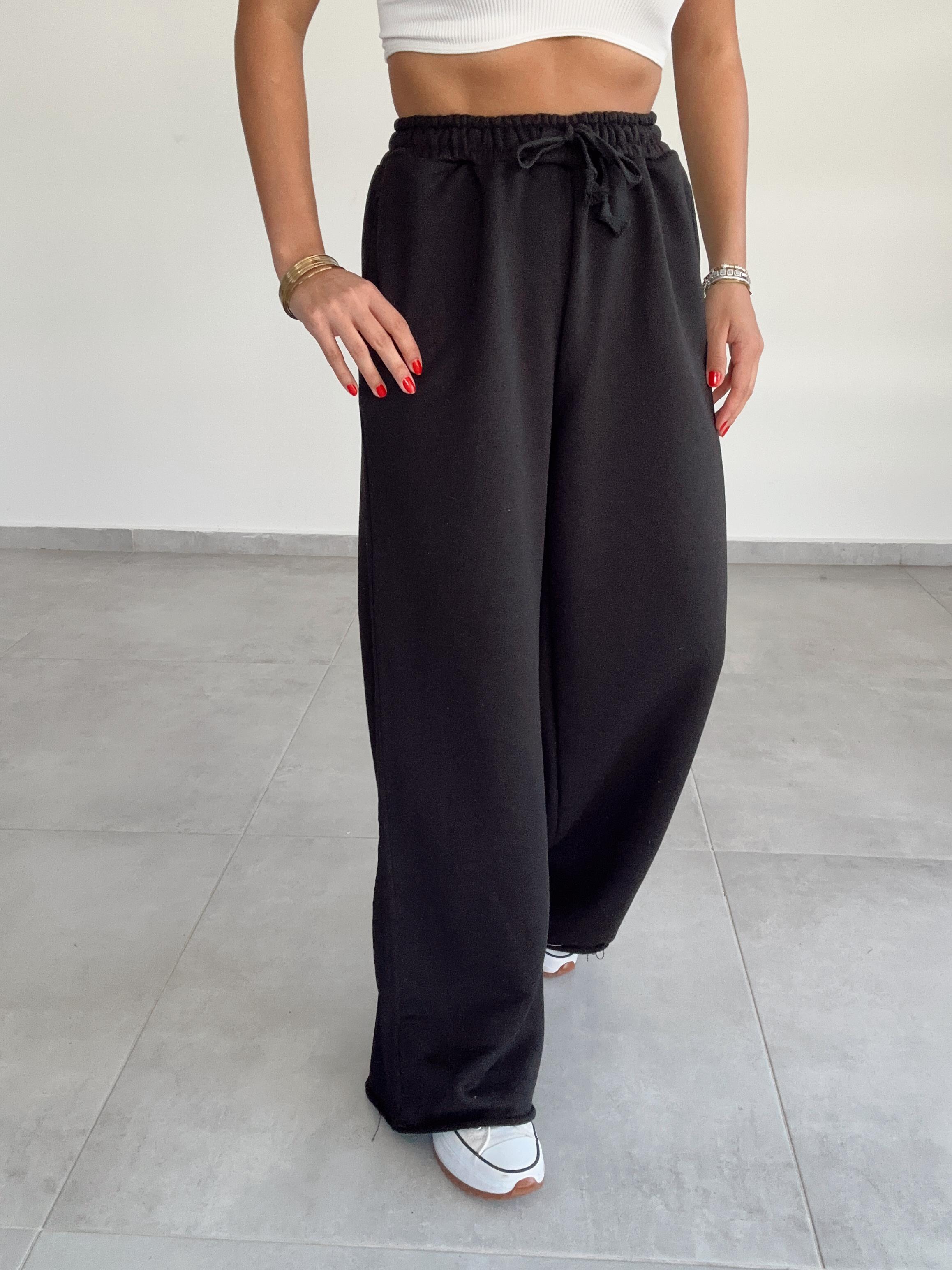 Siyah Bol Paça Eşofman