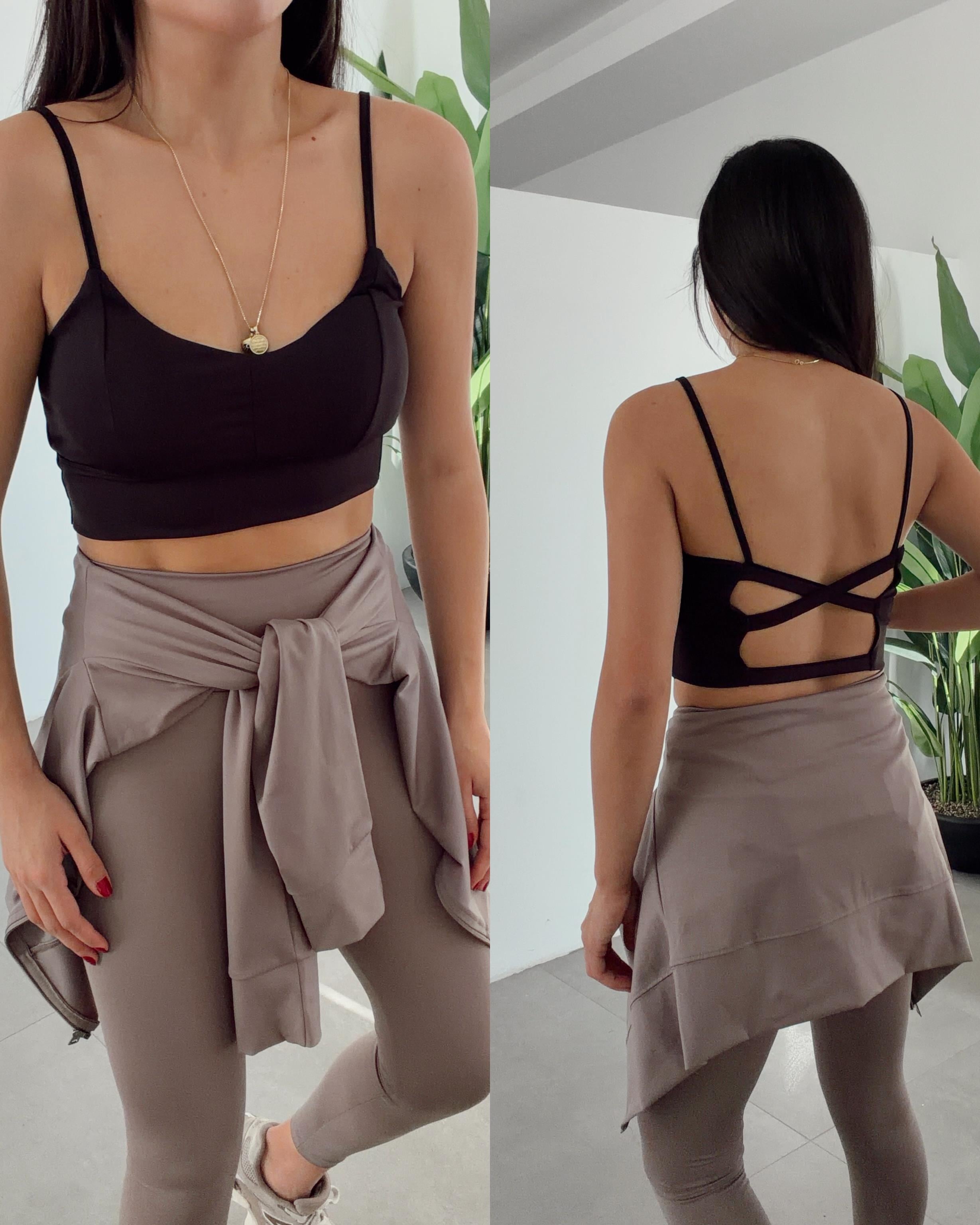 Siyah Büstiyer