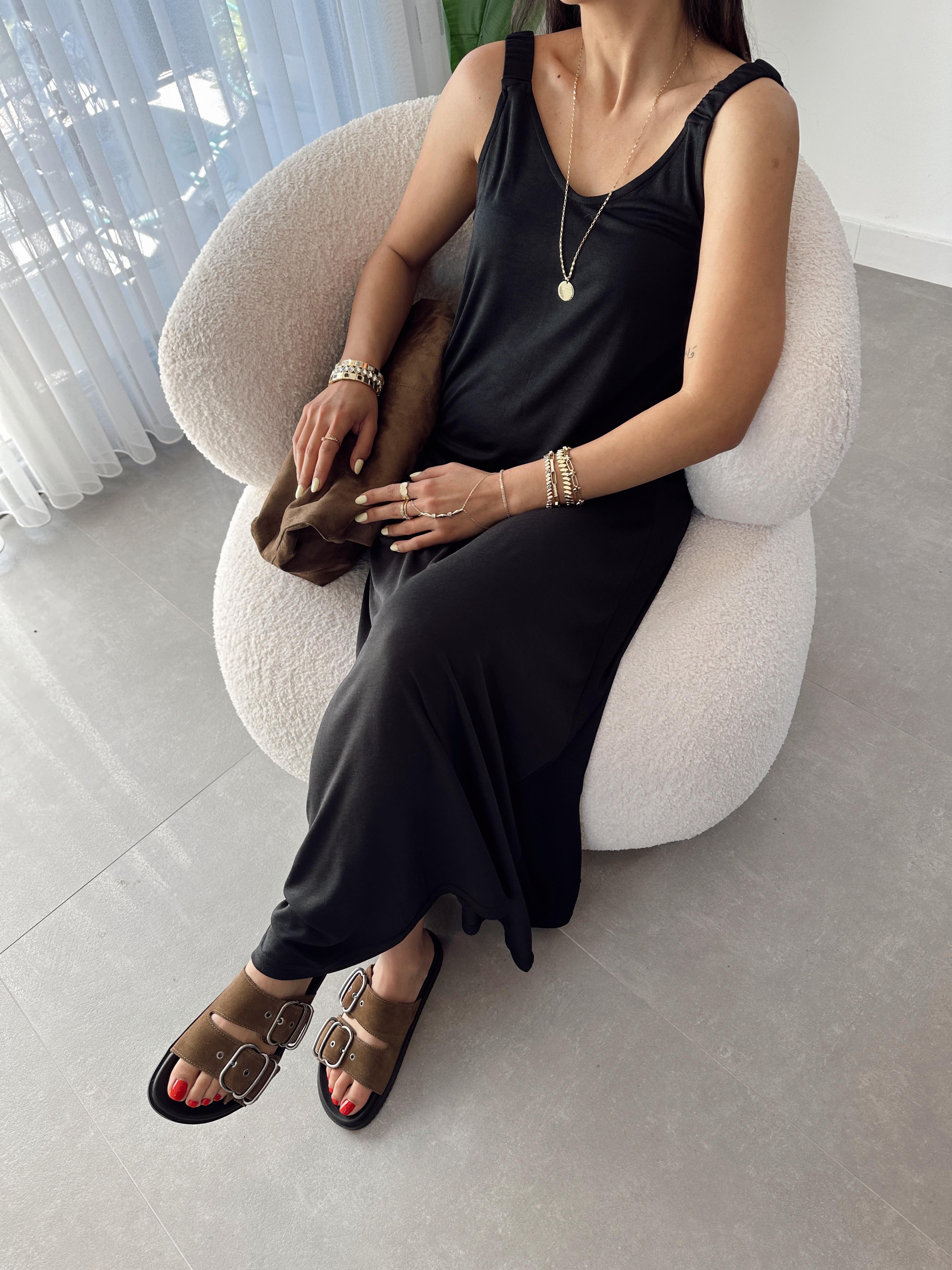 Siyah Büzgü Askılı Modal Kumaş Elbise