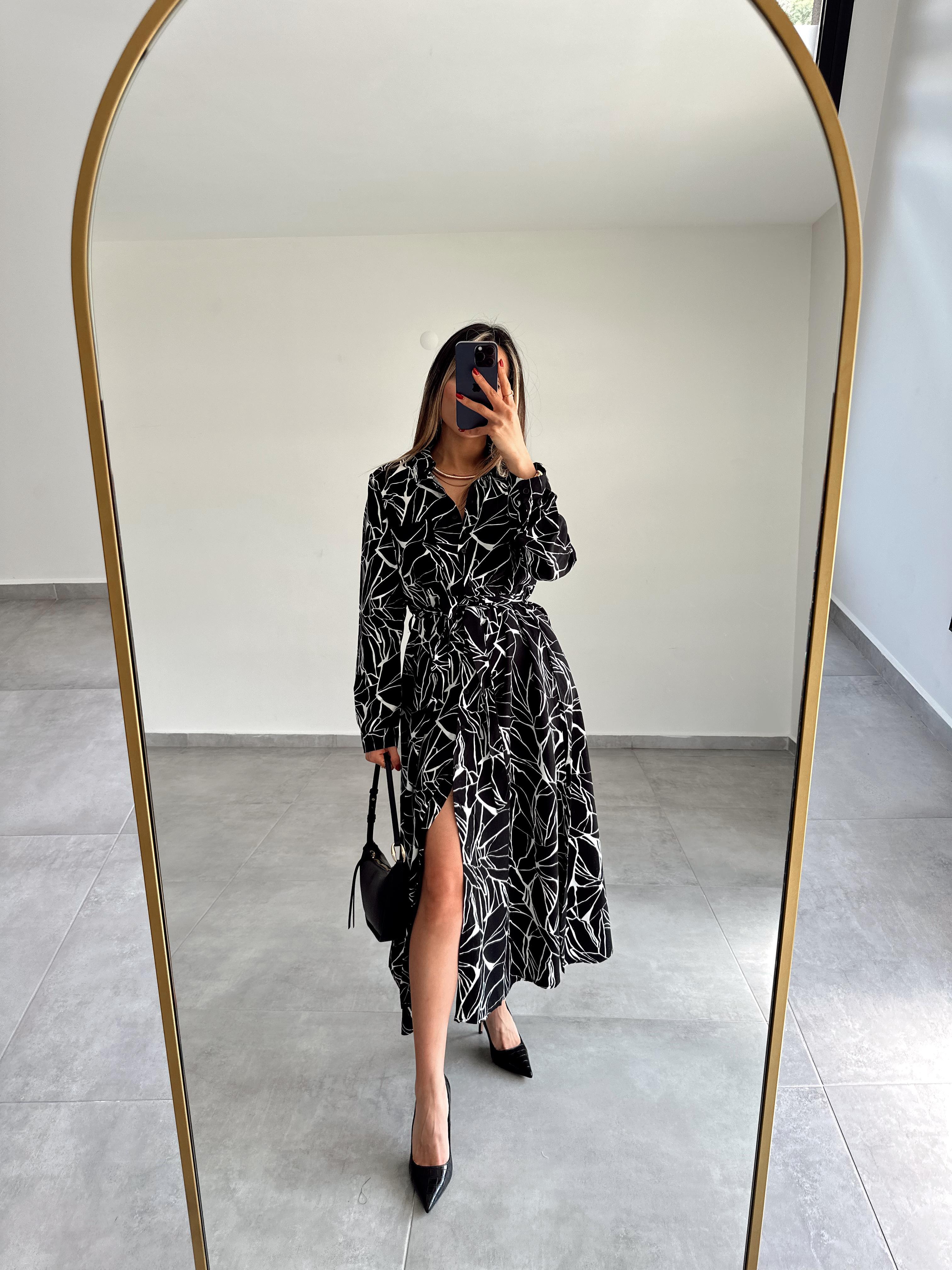 Siyah Desenli Midi Önden Düğmeli Elbise