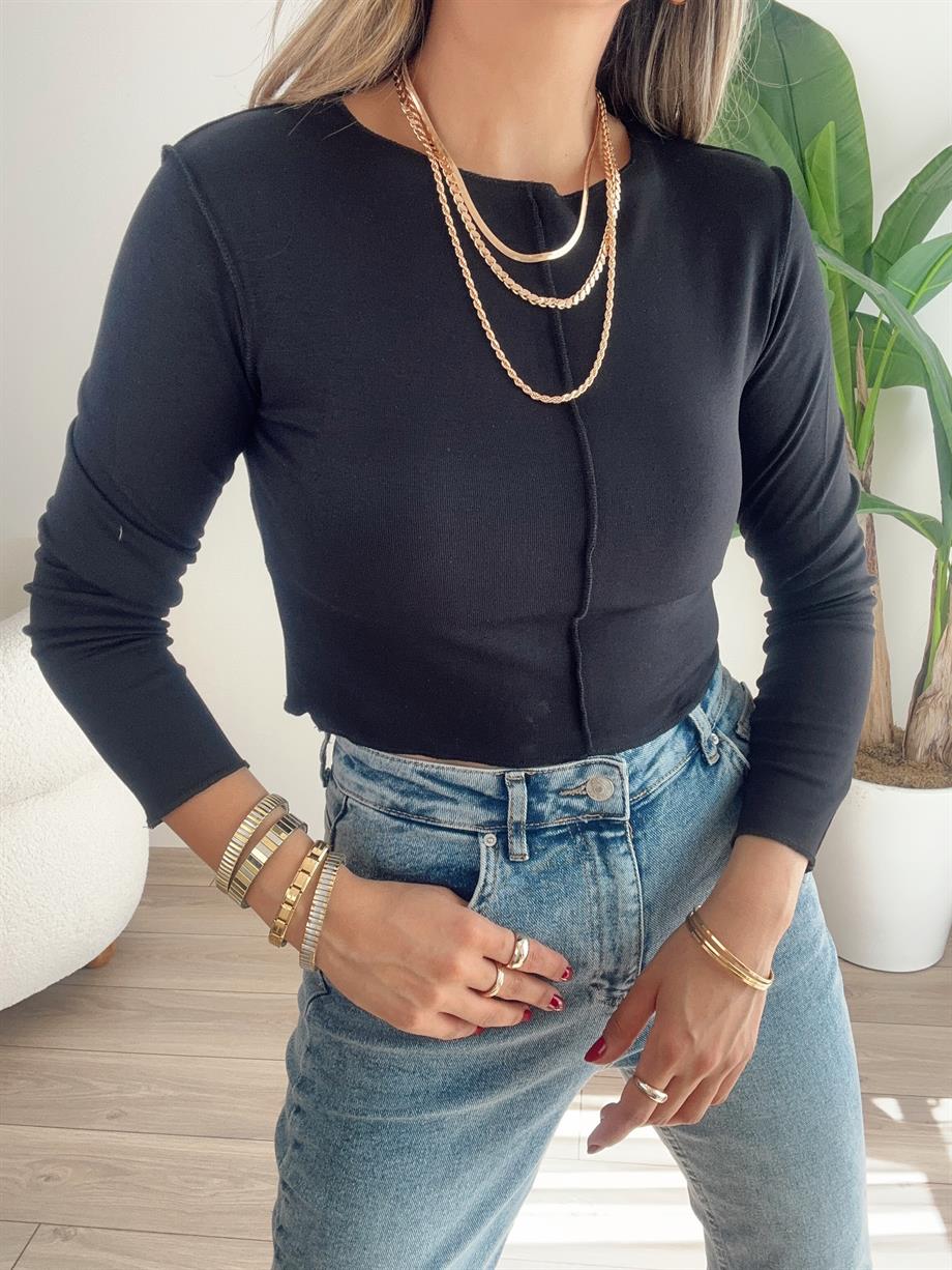 Siyah Dikiş Detaylı Crop Bluz