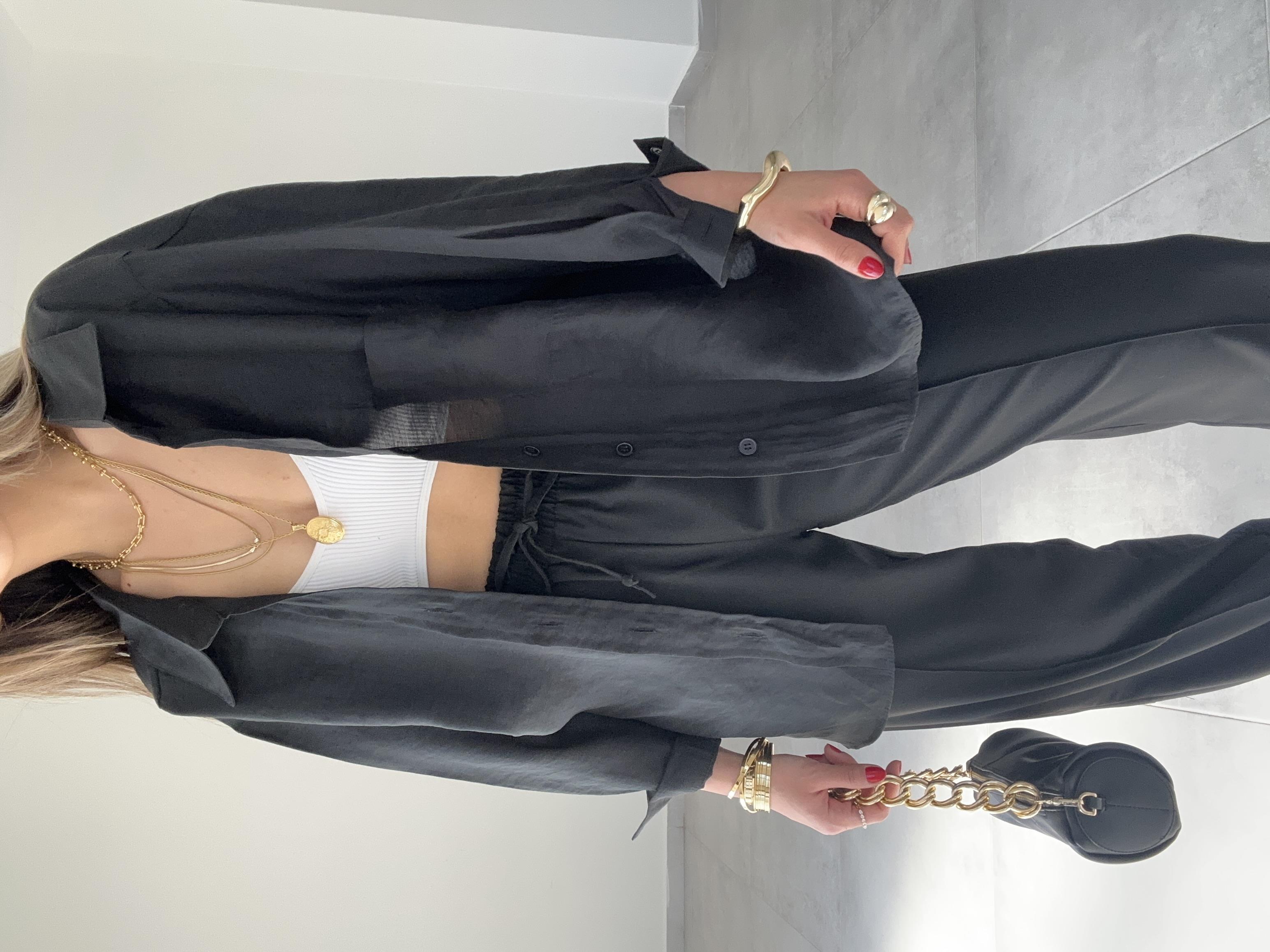 Siyah Düşük Omuz Gömlek