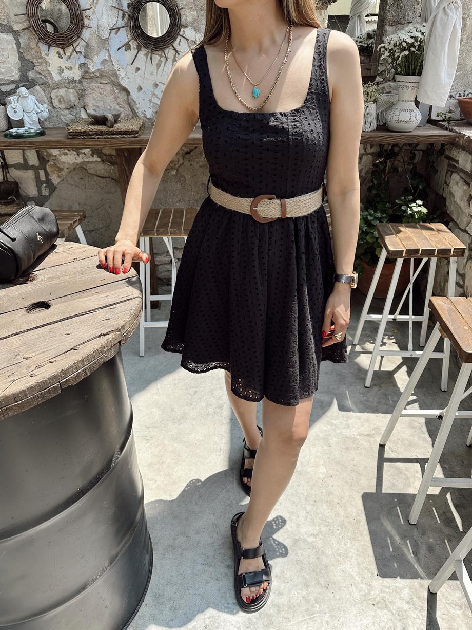 Siyah Kare Yaka Fisto Elbise