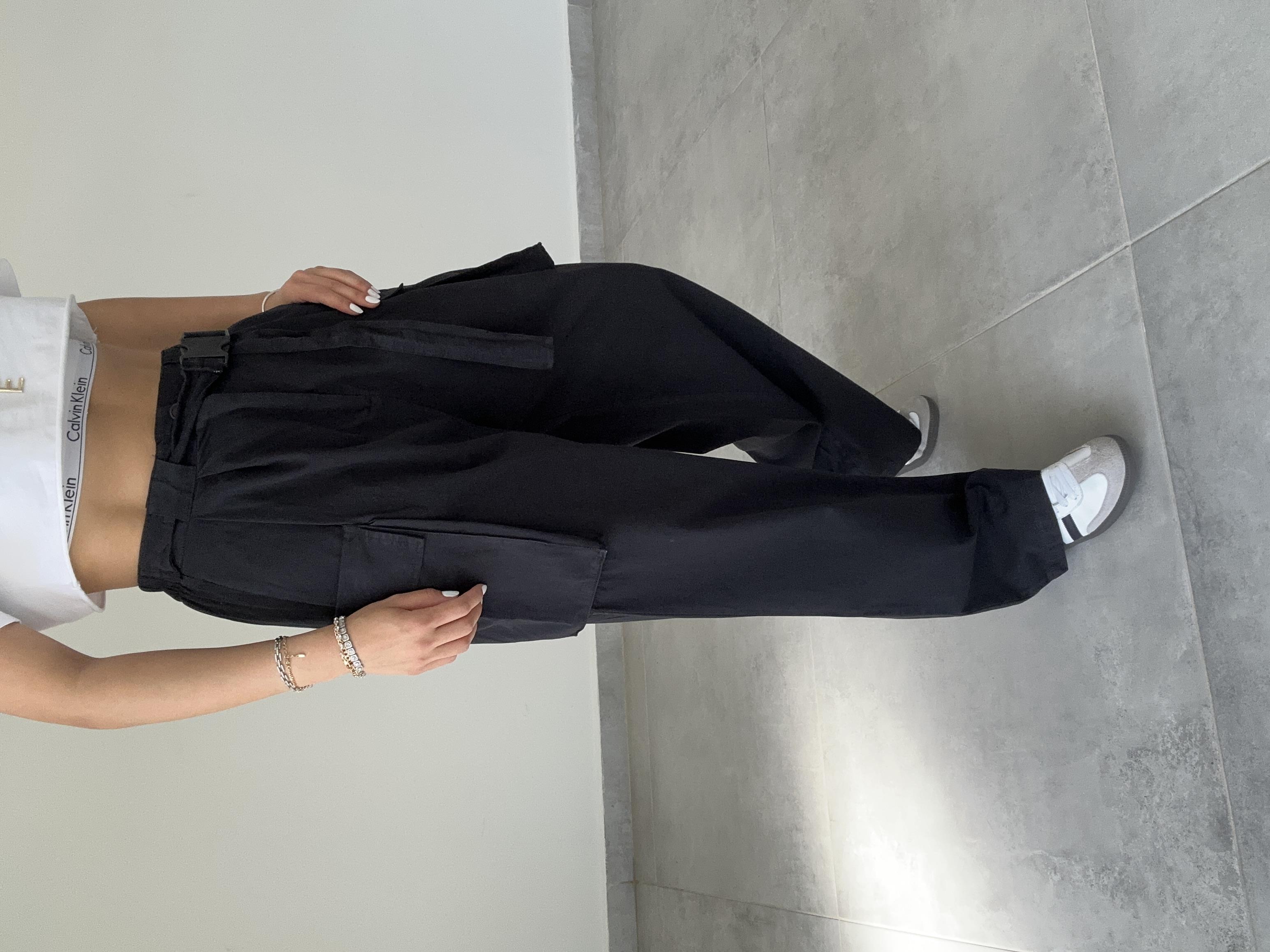 Siyah Kemerli Kargo Pantolon