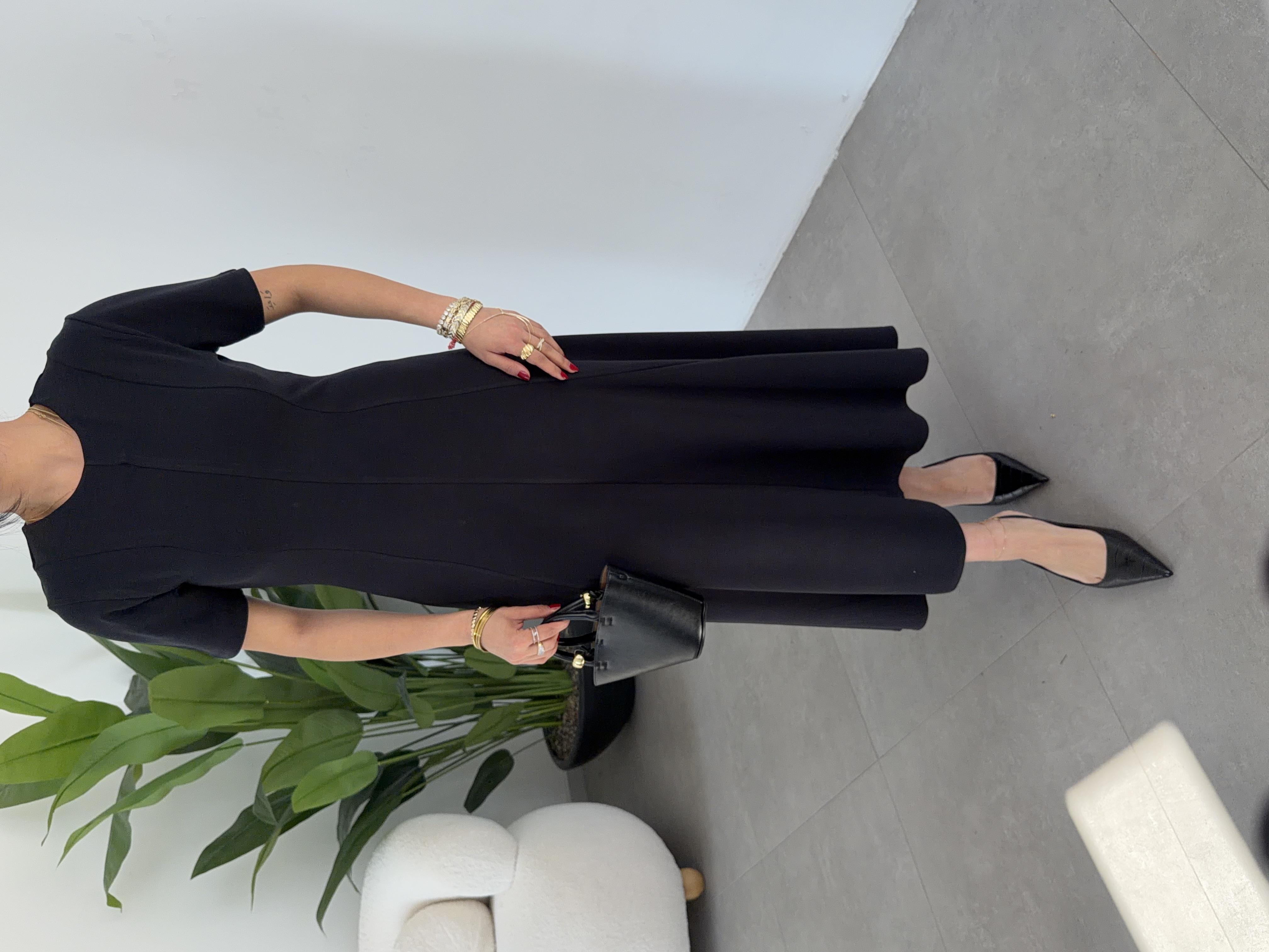 Siyah Kısa Kollu Çelik Kumaş Elbise