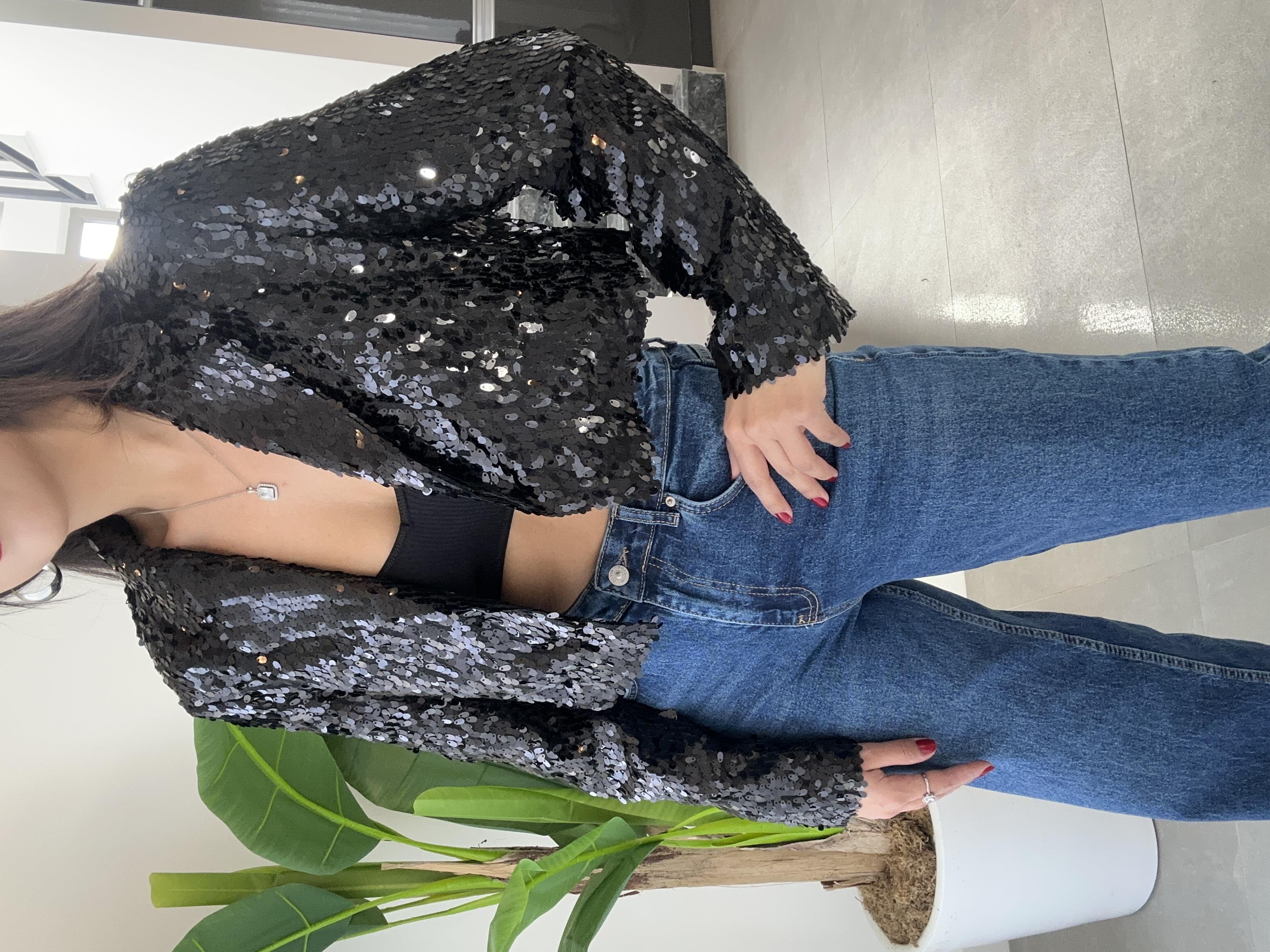 Siyah Payetli Kısa Blazer Ceket