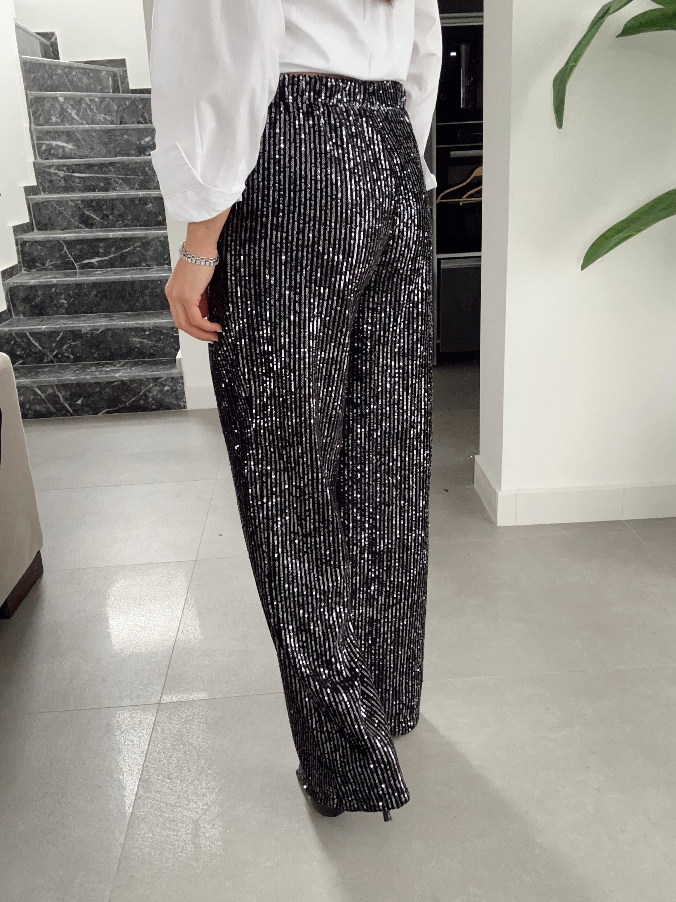 Siyah Pullu Bol Paça Pantolon