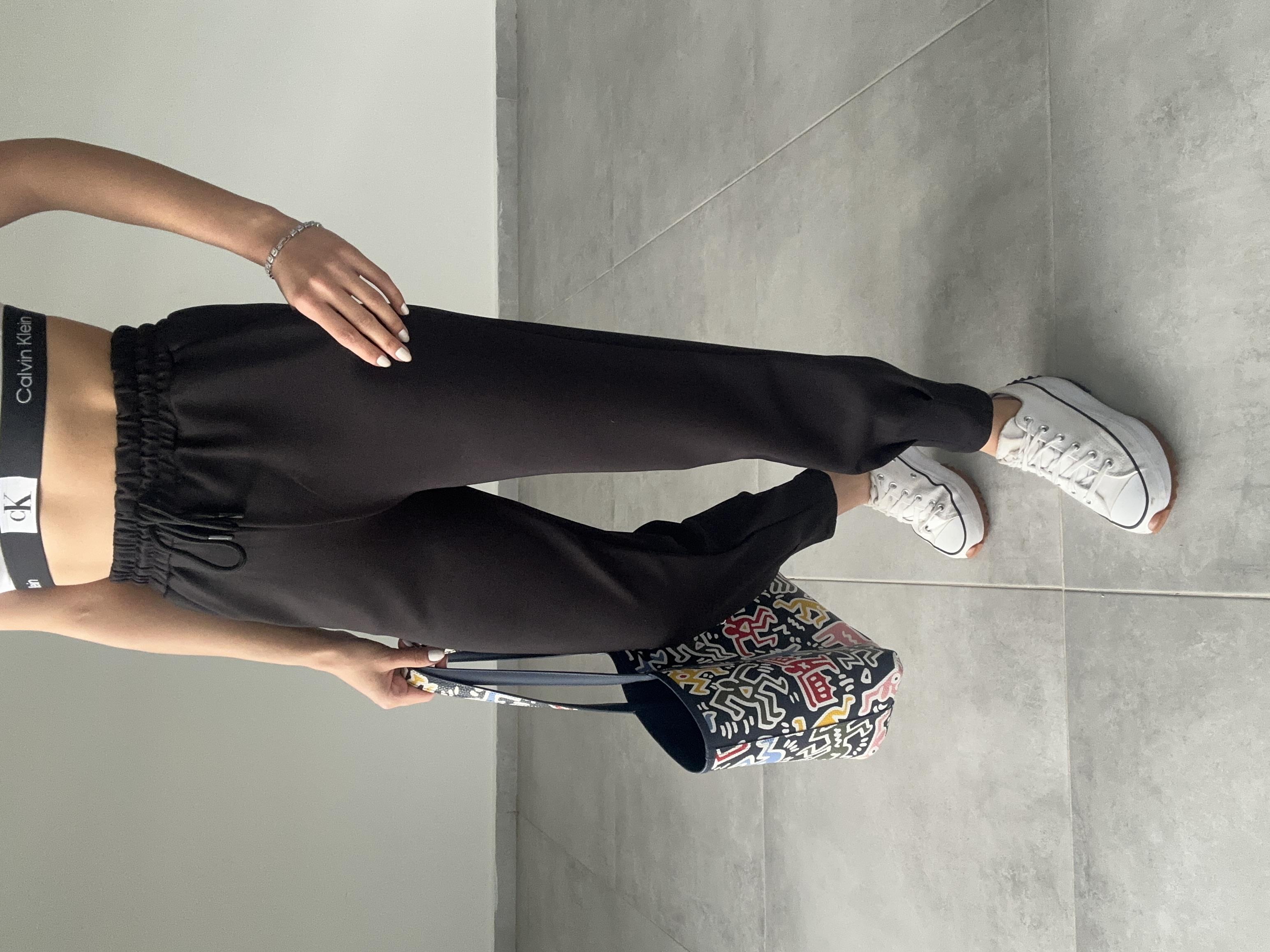 Siyah Scuba Paça Pileli Eşofman