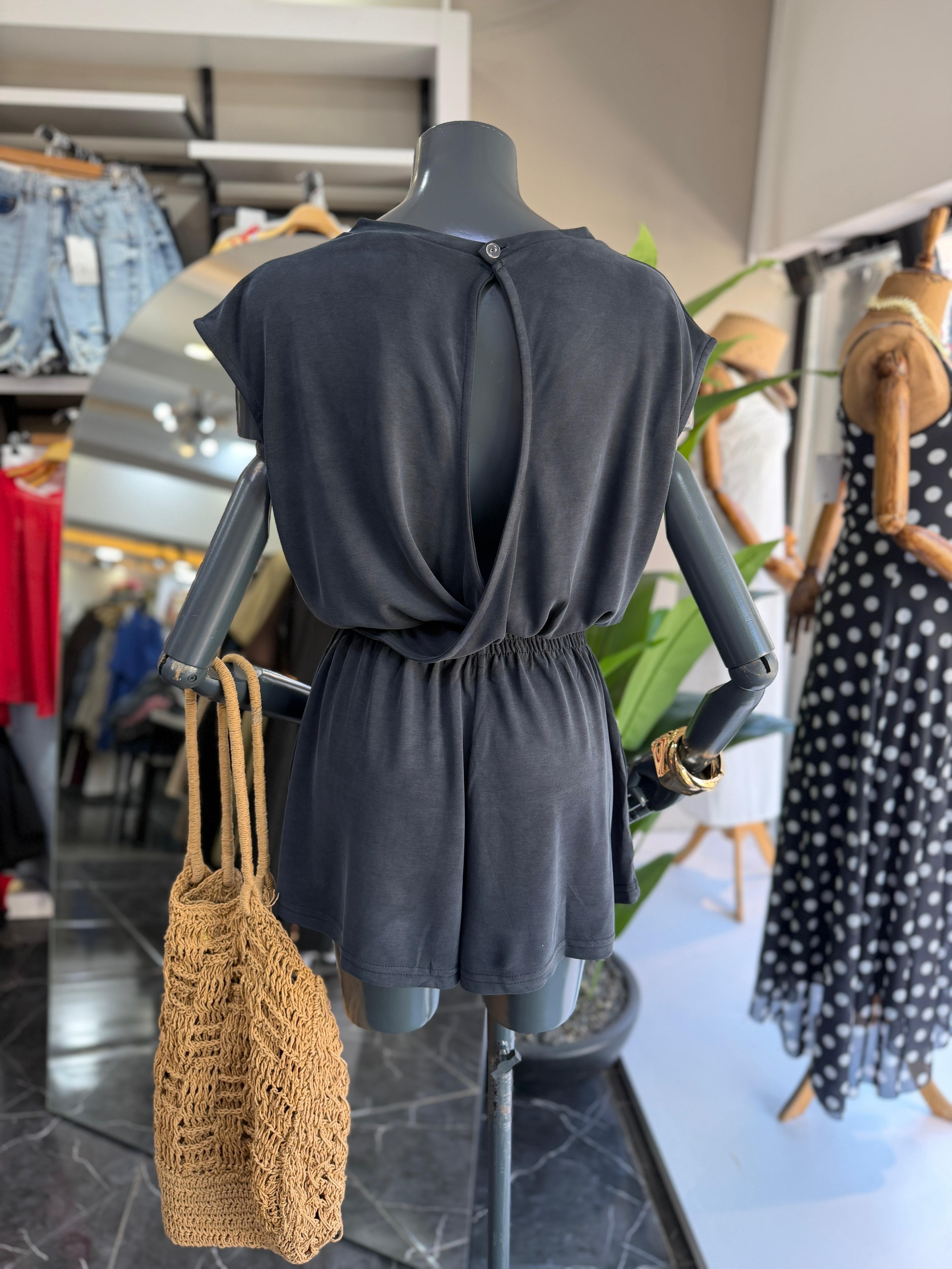 Siyah Sırt Detaylı Modal Tulum