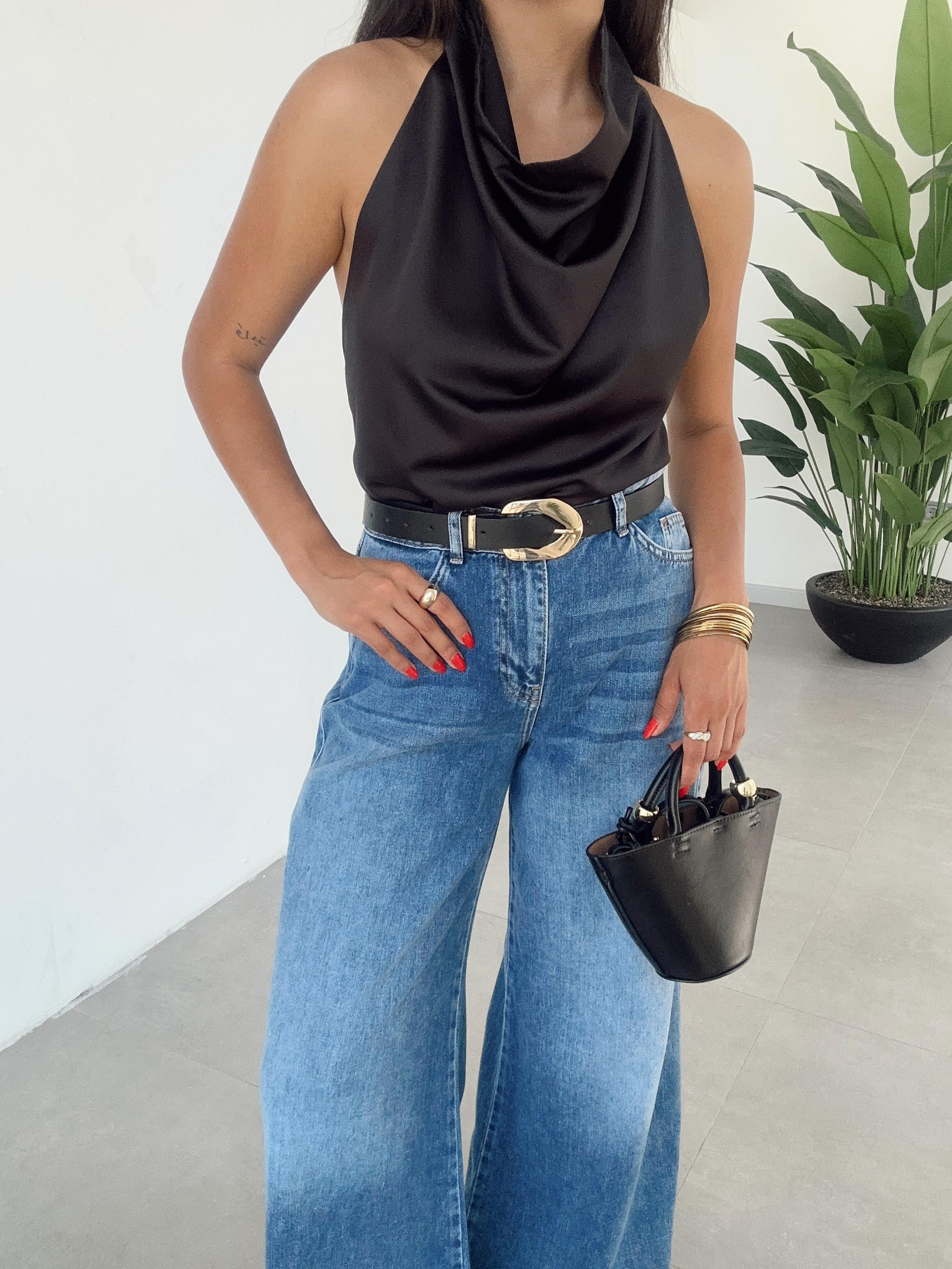 Siyah Sırtı Açık Saten Bluz