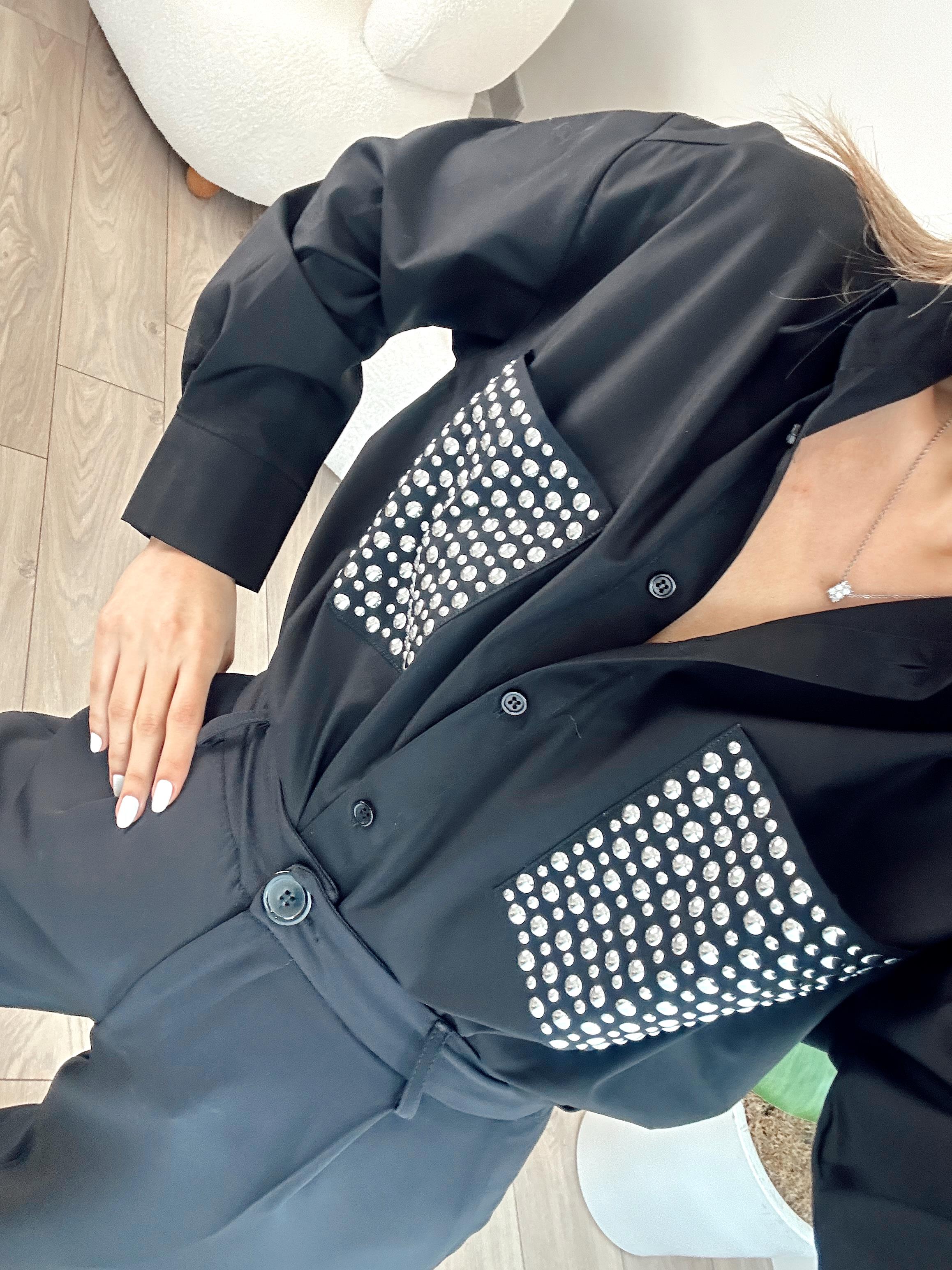 Siyah Tasarım Zımba Cep Detaylı Gömlek