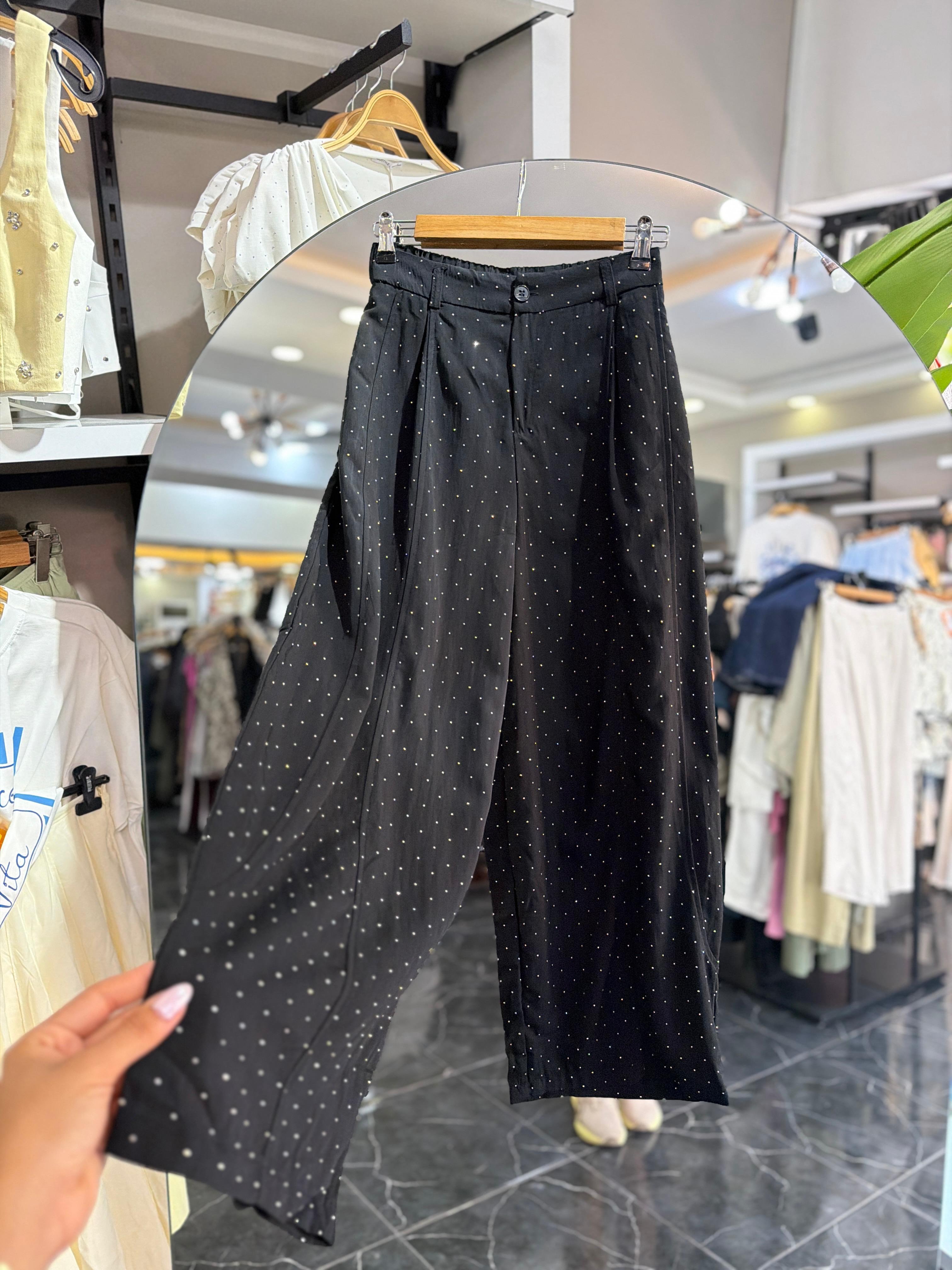 Siyah Taşlı Pantolon
